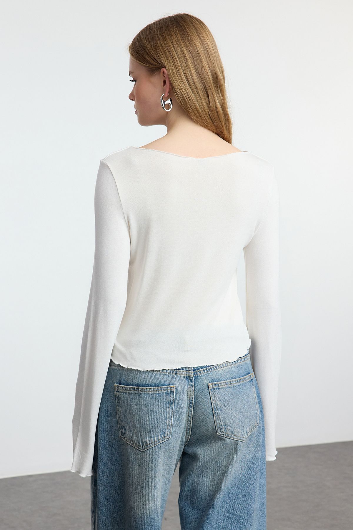Trendyol Collection-Ecru Regular Fit Crop πλεκτή μπλούζα - Λαιμόκοψη TWOAW24BZ00156 5