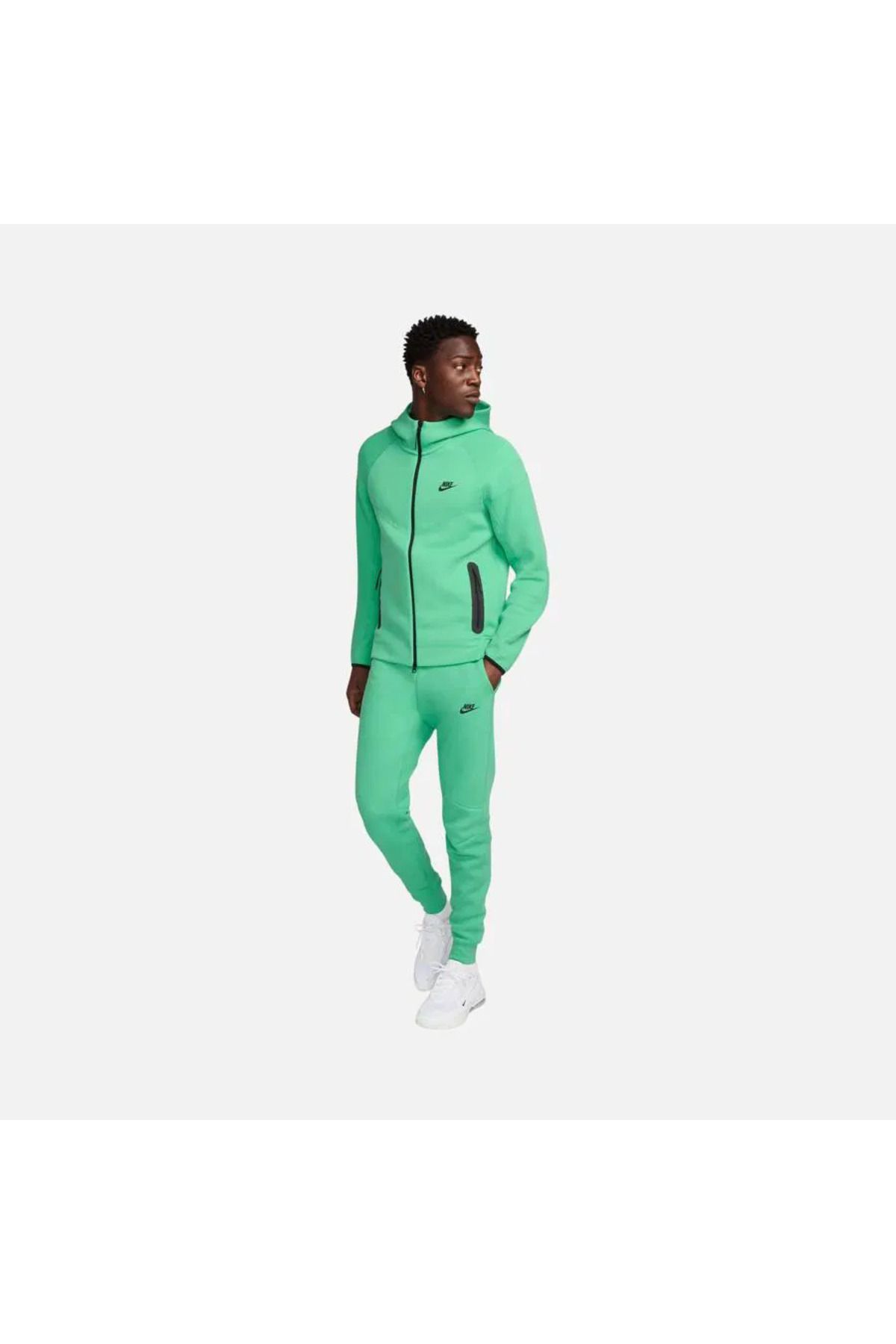 Nike Sportswear Tech Fleece men s sweatpants FW24 Erkek ye il E ofman Alt fb8002 Fiyat Yorumlar Trendyol