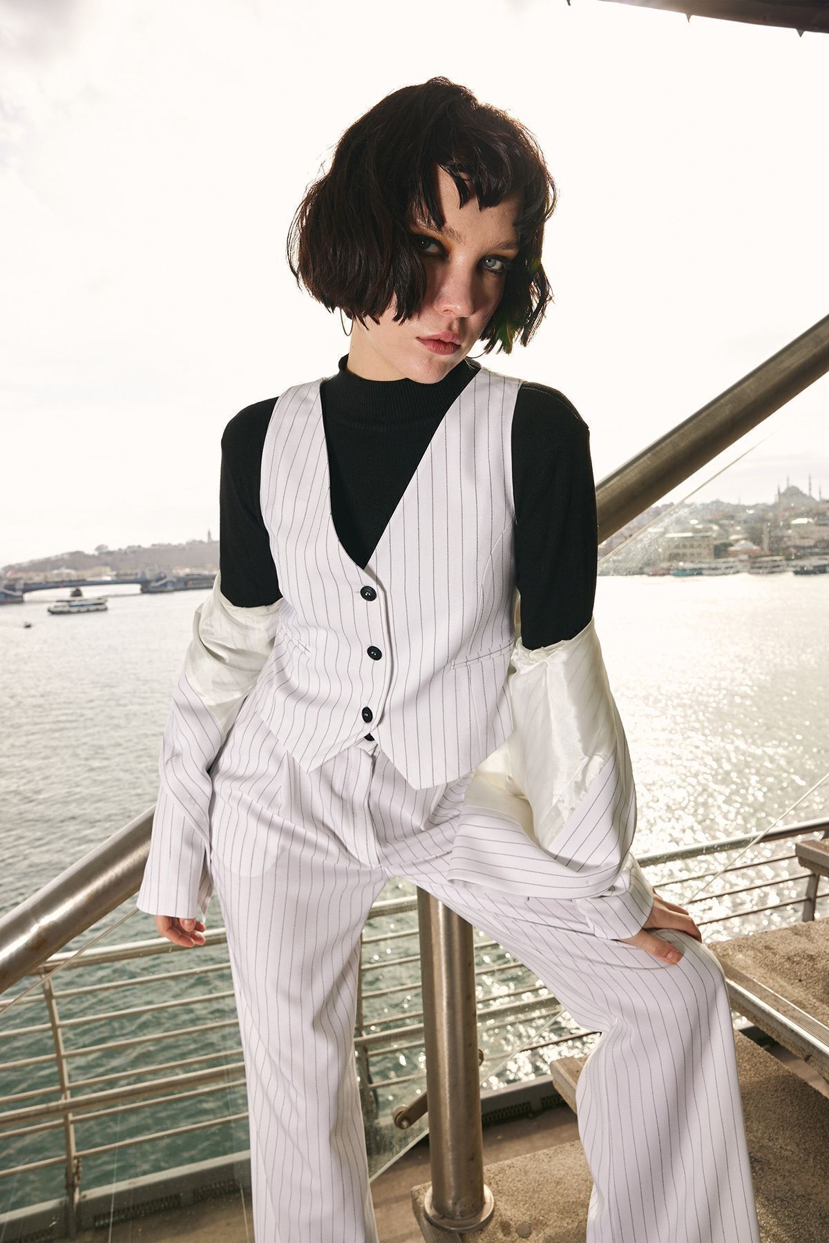 complete the look image