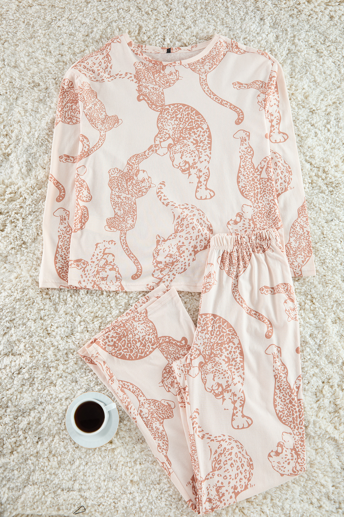 Trendyolmilla  Pudra %100 Pamuklu Kaplan Desenli Örme Pijama Takımı THMAW25PT00140