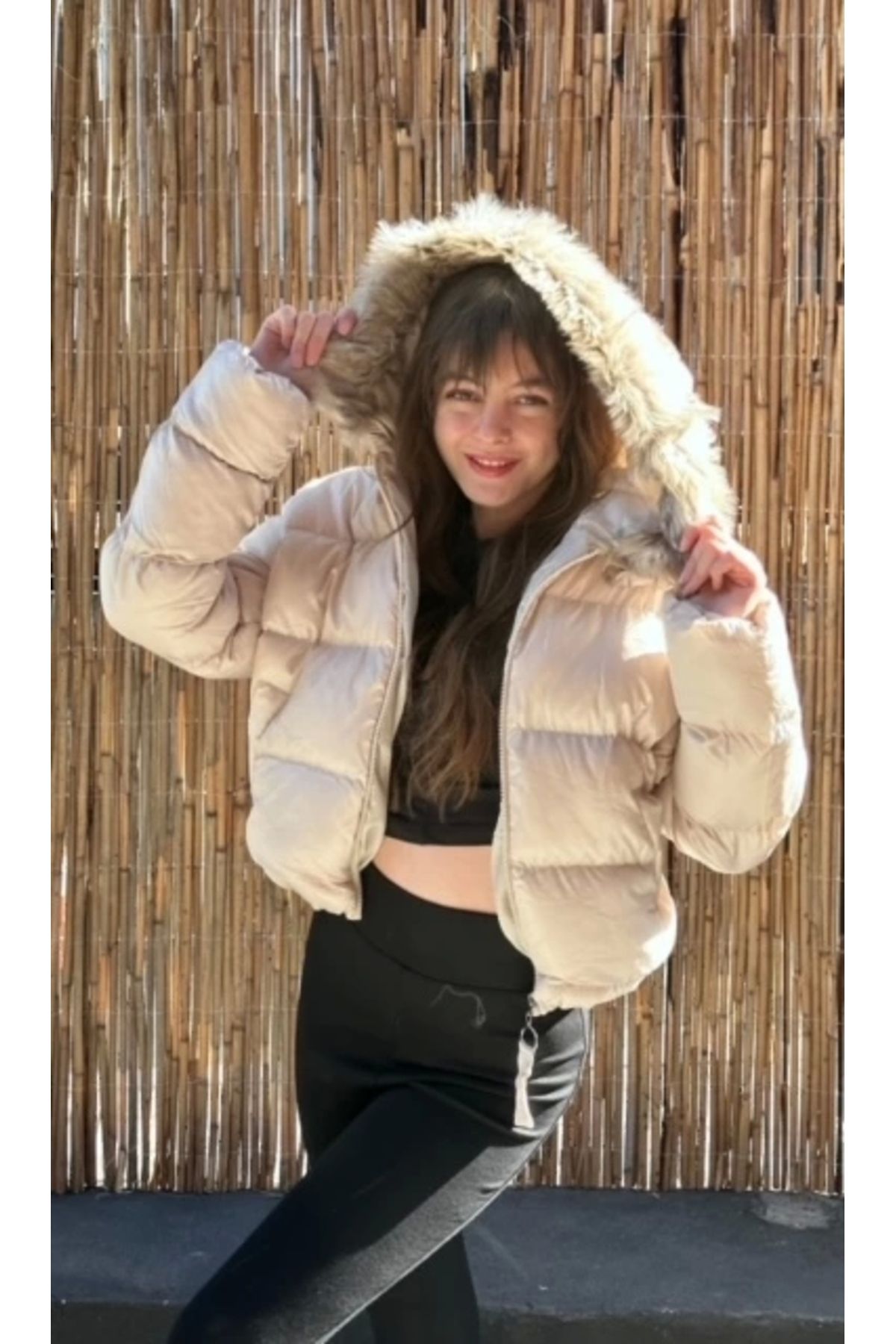 ayakuydur-Women's Cream Hooded Puffer Jacket 3