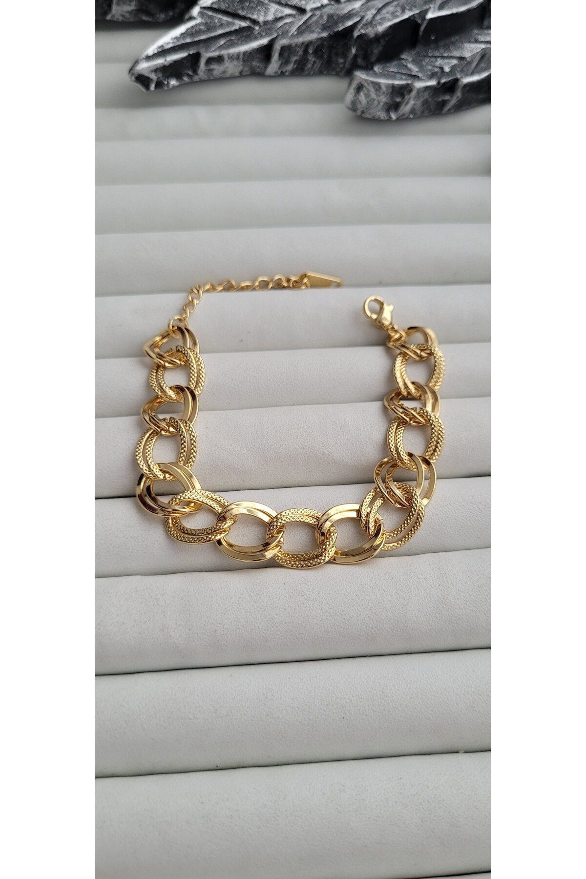 GOLD-PLATED MILKY WAY BRACELET ON STEEL