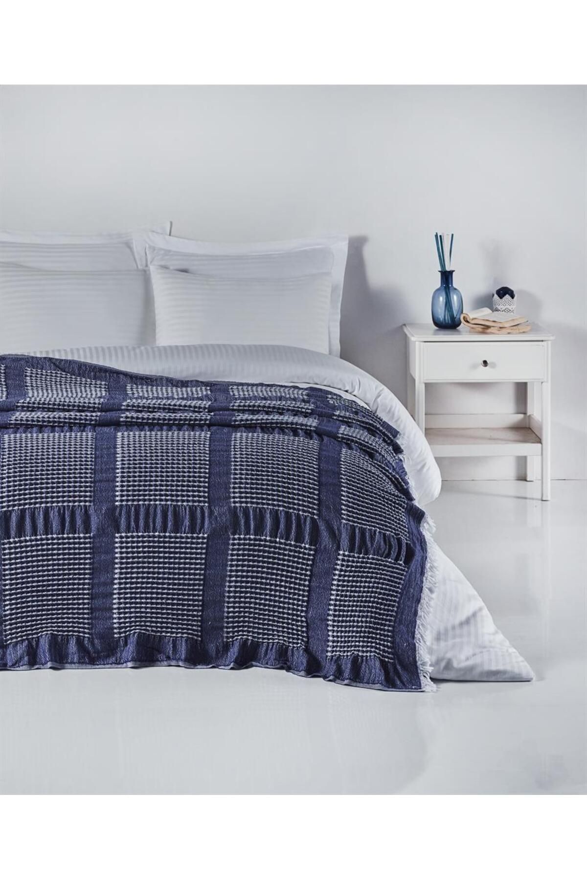 Lacivert Waffle Çift Kişilik Yatak Örtüsü 230x25 - Yumuşak Ve 100% Pamuk Örtü