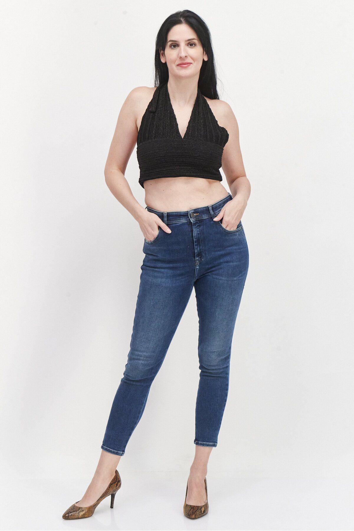 NA-KD-Women Halter Neck Sleeveless Glitter Crop Top , Black 3