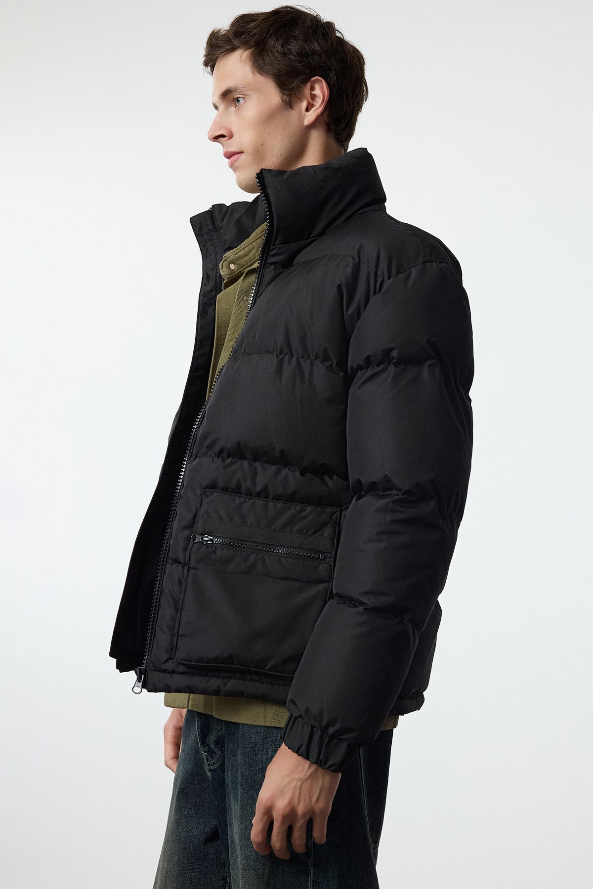 Trendyol Collection-Black Tech Fabric Regular Fit Inflatable Winter Coat - Tmnaw25Mo00022 2