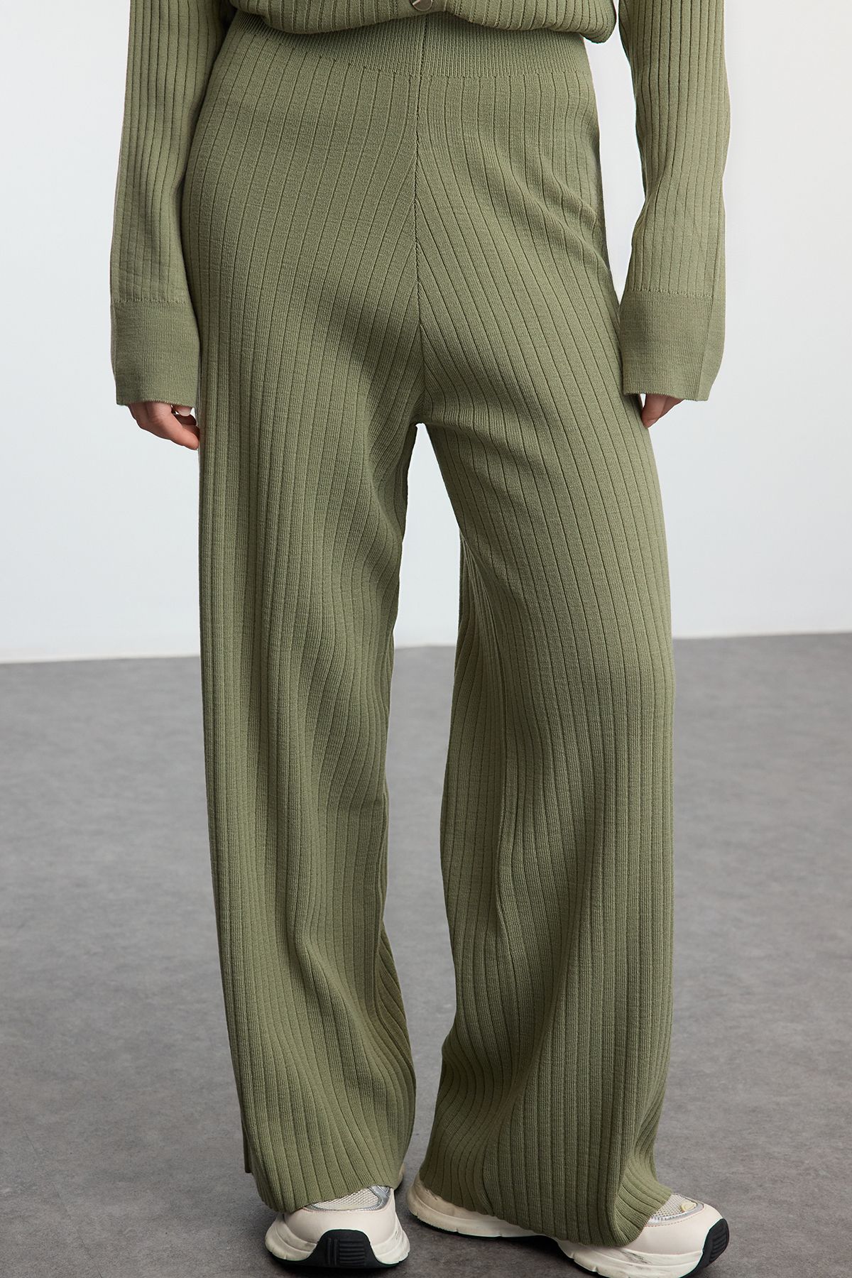 Trendyol Modest-Oversize Khaki Knitwear Top and Bottom Set with Hood - Tctaw25Us00022 5