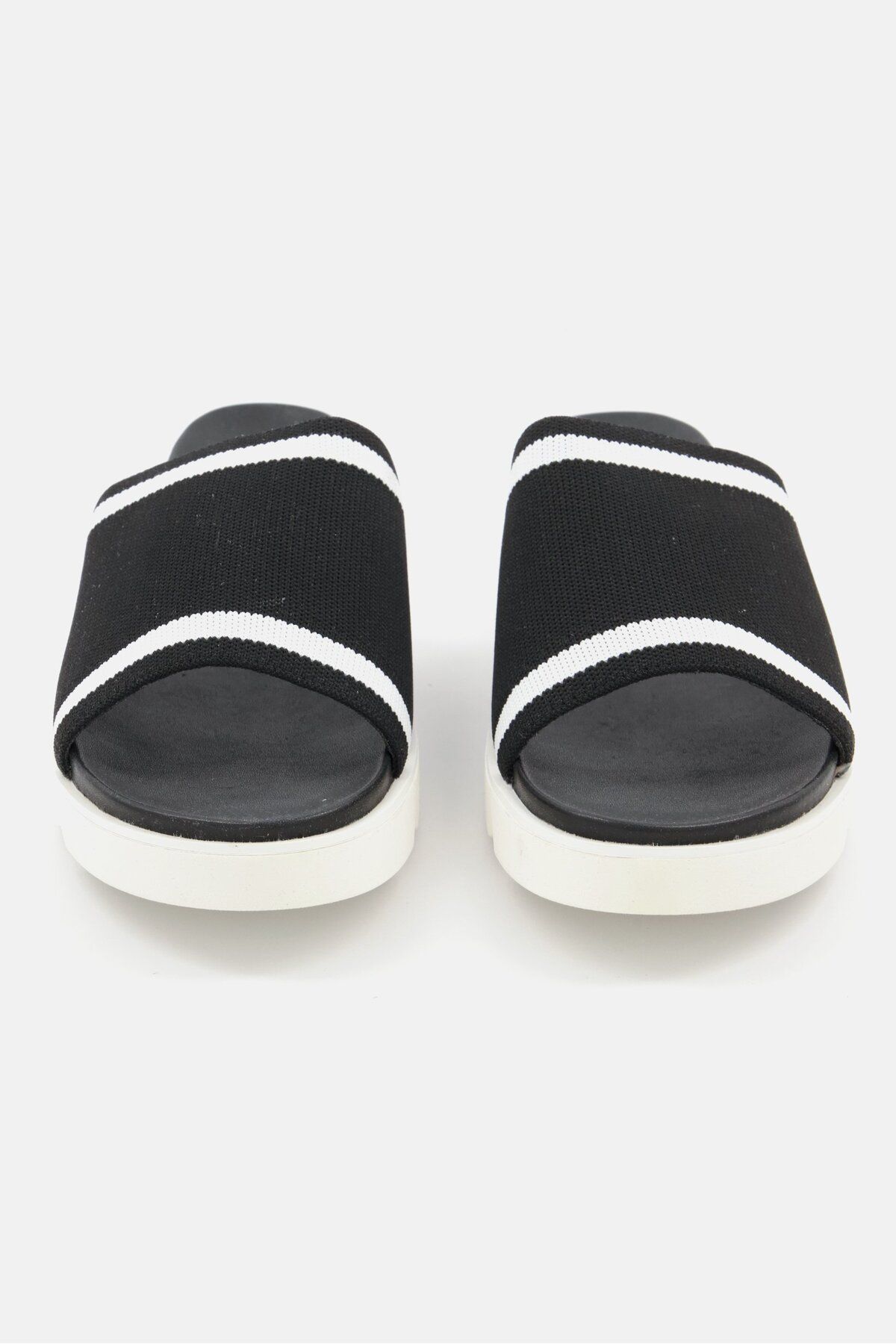 Aqua College-Women Medium Slip On Sandals, Black 3
