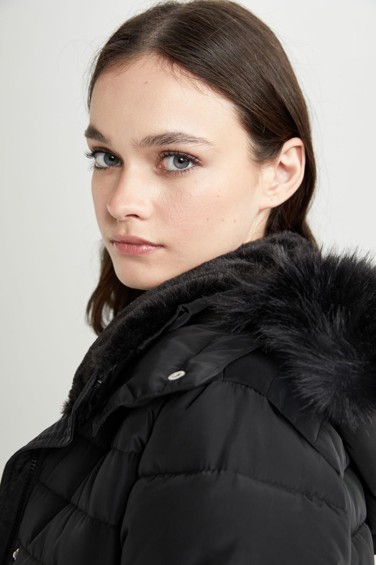 DeFacto-Water Repellent Removable Faux Fur Hooded Quilted Coat A0772Ax23Wn 5