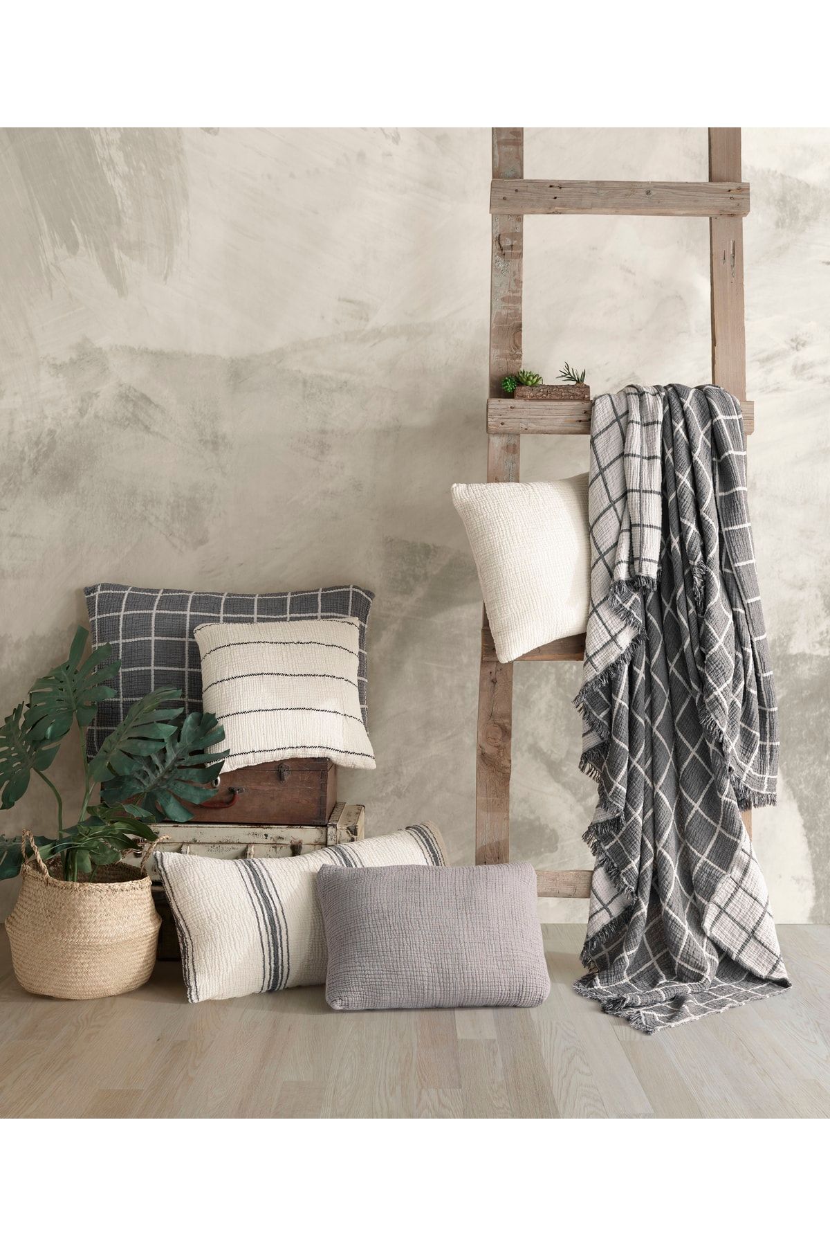 destinyhometex Gri Kare Desenli Naturel 4 Katlı Muslin %100 Pamuk Çift Kişillik Yatak Örtüsü/Pike 240x250cm.