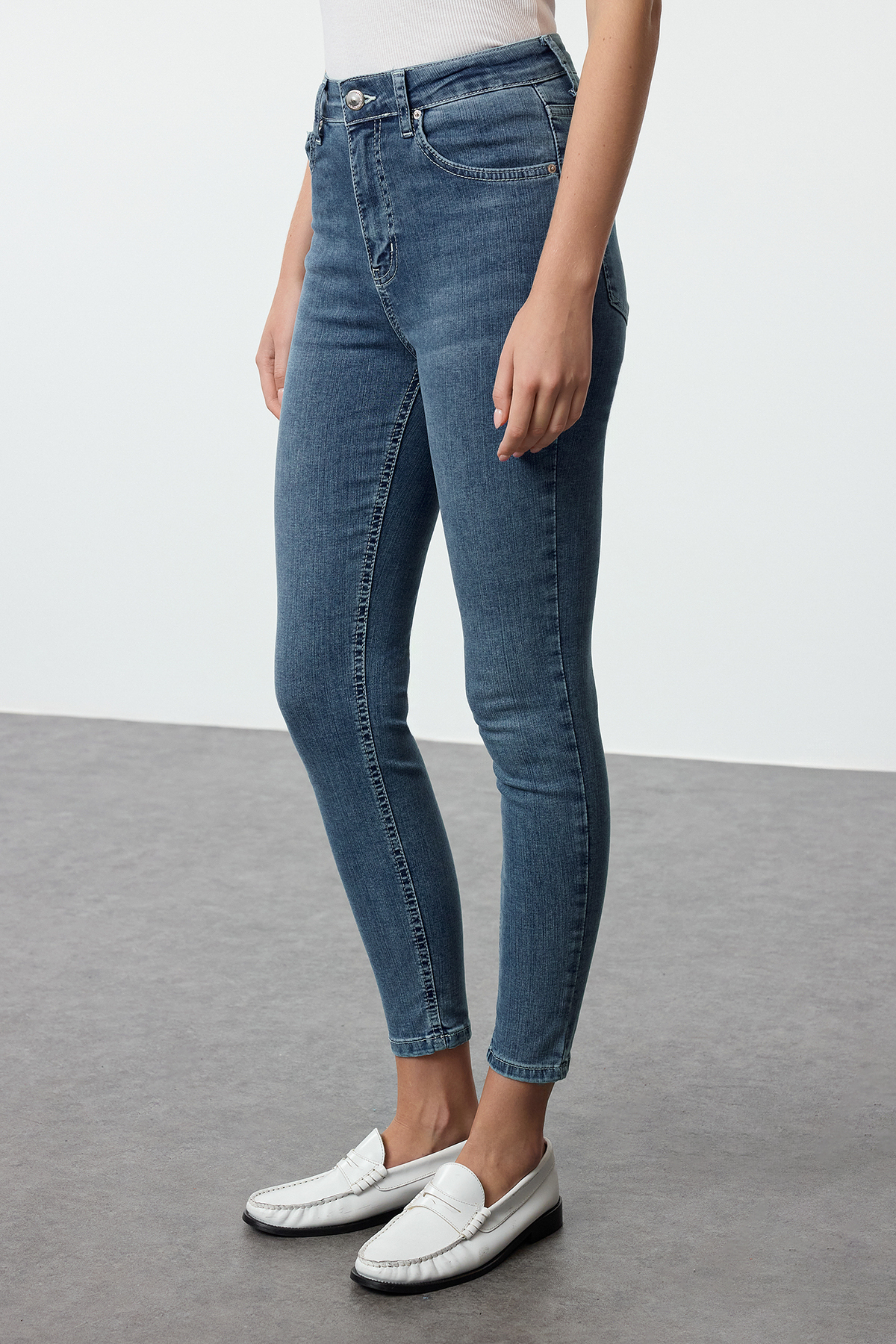  TRENDYOLM?LLA Mavi Yüksek Bel Skinny Jeans