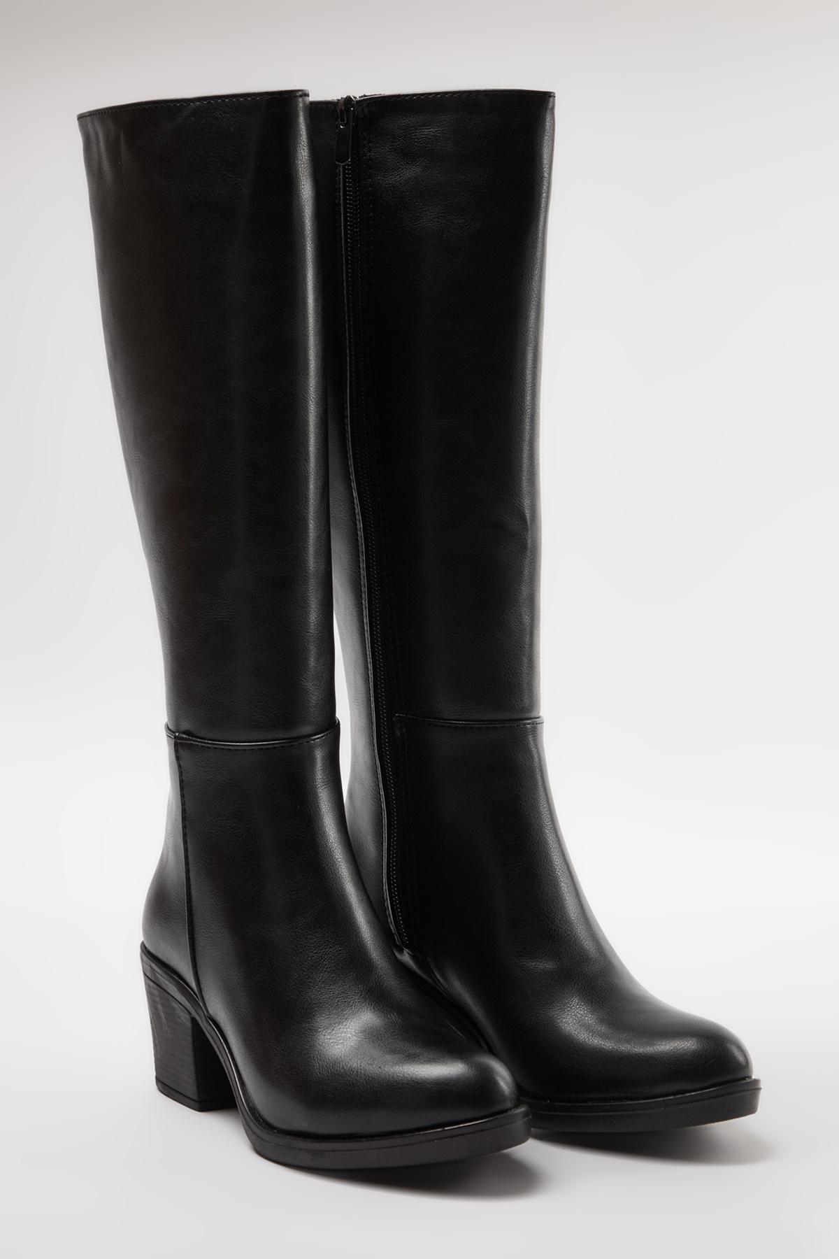 zippered-womens-boots-takaw25cz00004