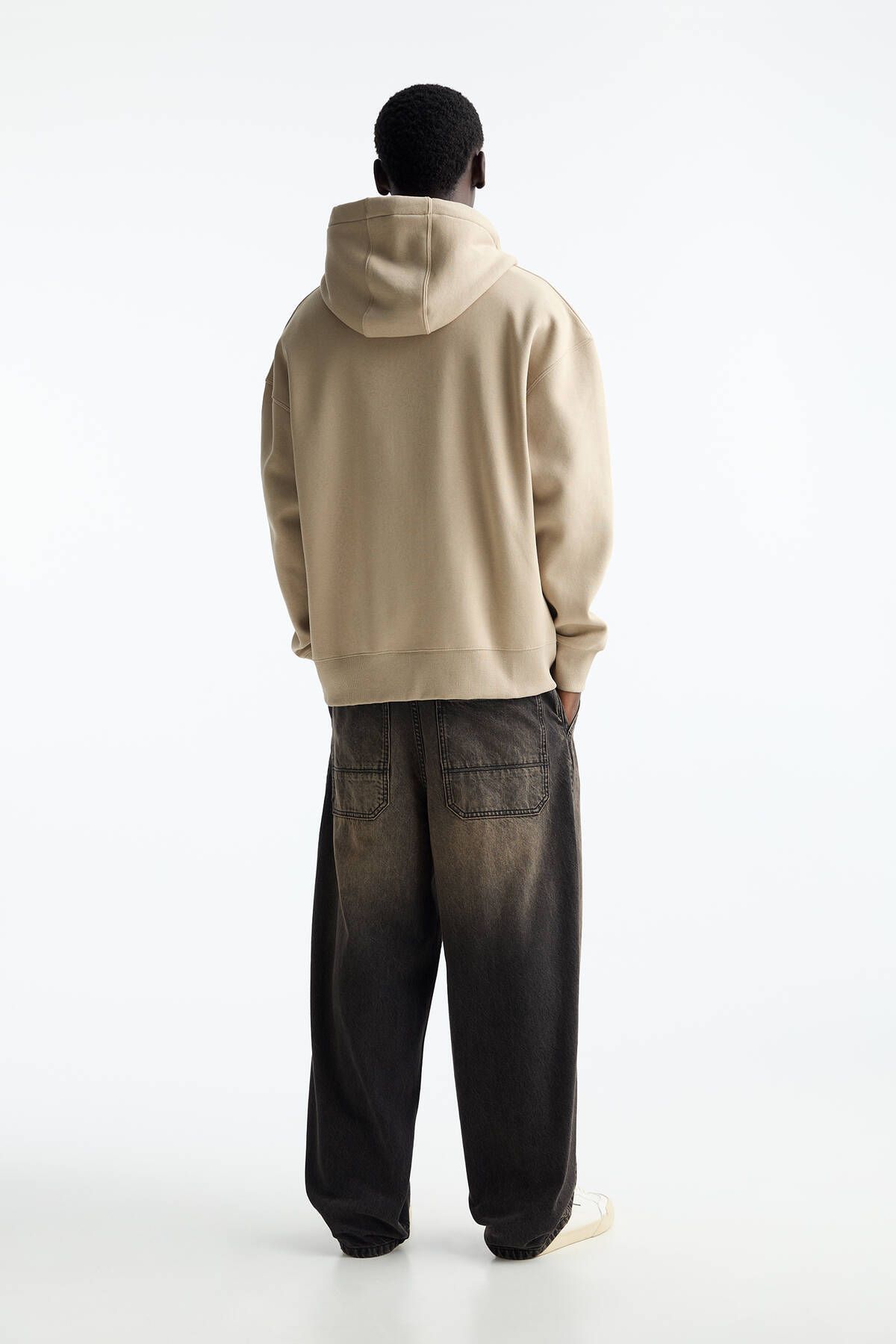 سوئیشرت کلاه‌دار و زیپ‌دار بیسیک پل اند بیر  Pull & Bear