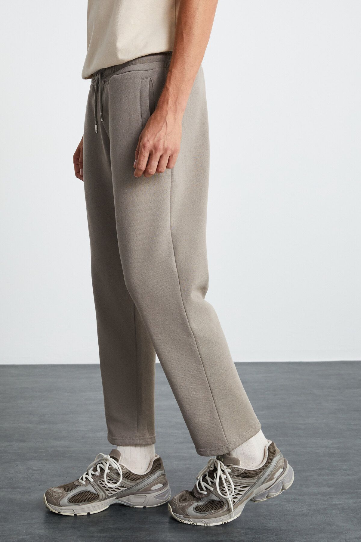 GRIMELANGE-WENDER Beige Herren-Jogginghose – 100 % Bio-Baumwolle, 3 Fäden, elastische Taille ohne Raster 4