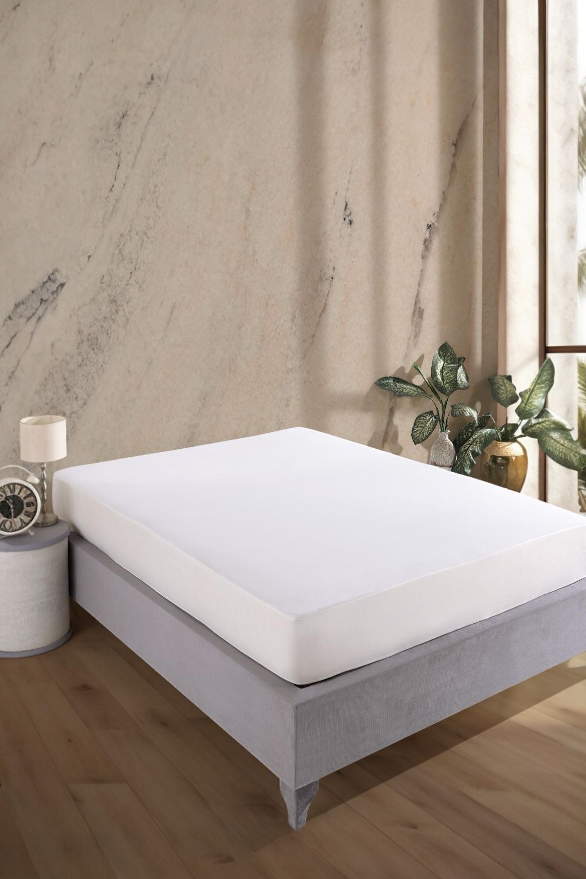 https://cdn.dsmcdn.com/ty1509/product/media/images/prod/QC/20240828/15/d9d2e104-9da8-360c-8acf-f54140515add/1_org_zoom.jpg