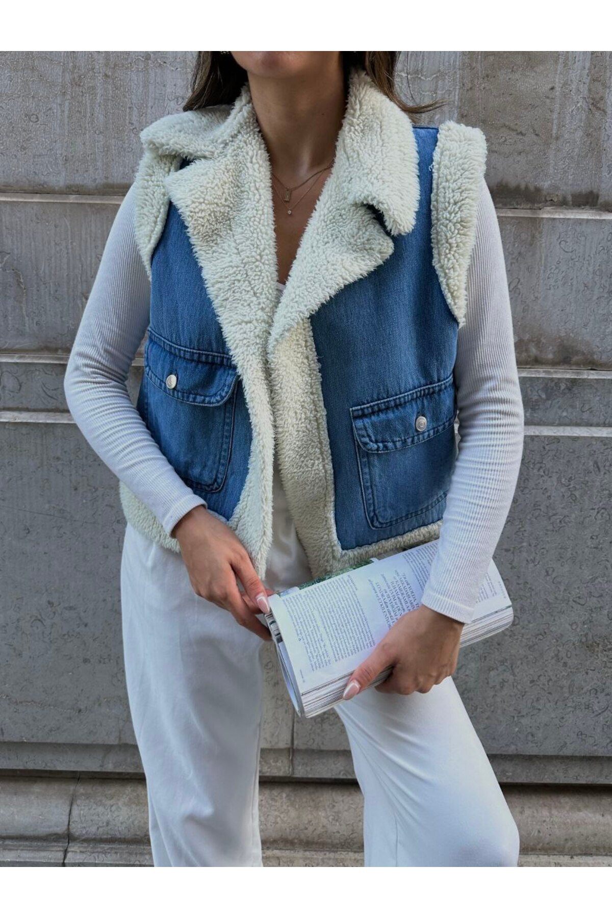 Mavi İçi Teddy Kürklü Cepli Denim Yelek - Görsel 8