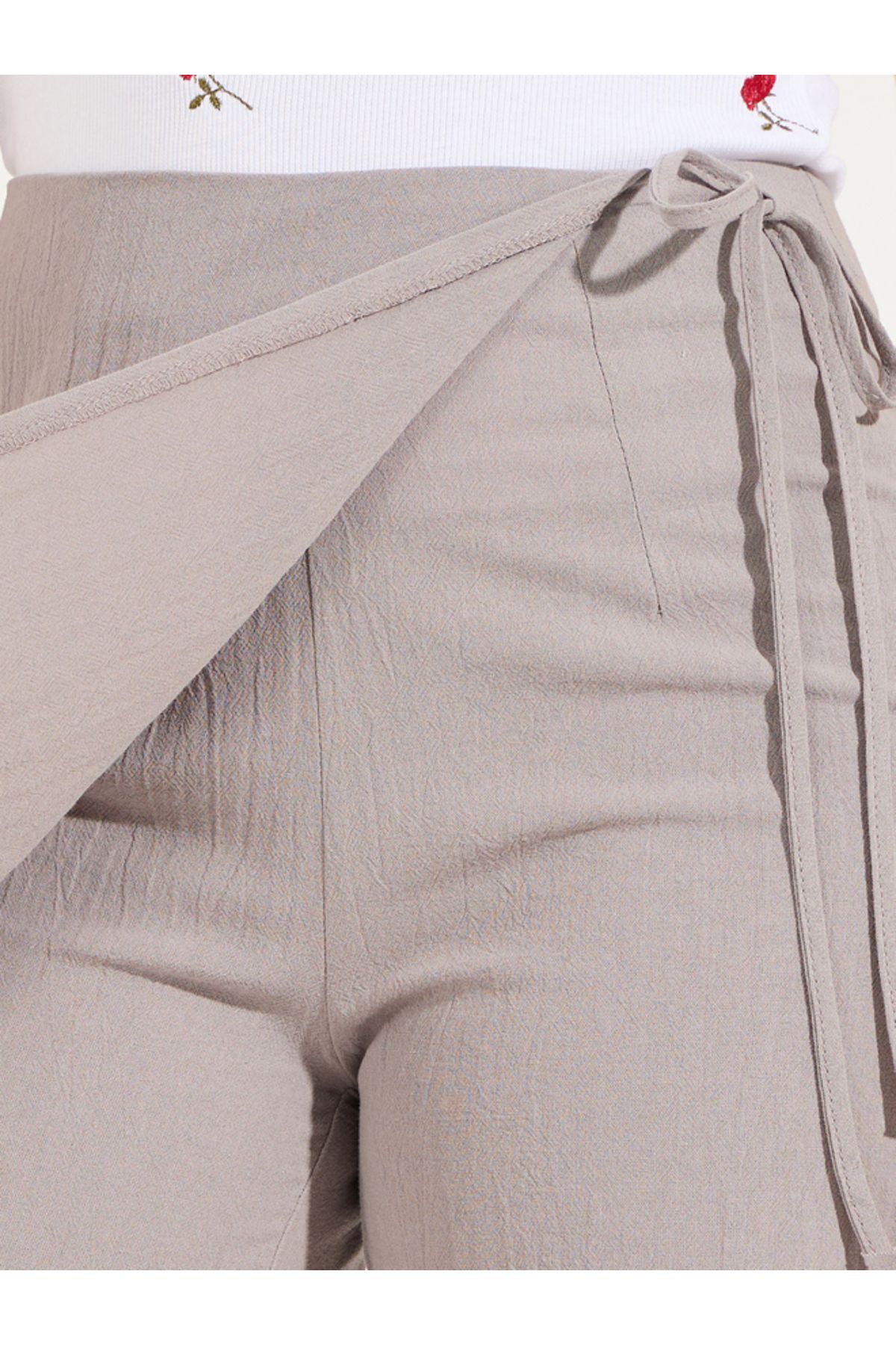 Styli-Solid Wrap Front Skort with Side Tie Up Detail 4