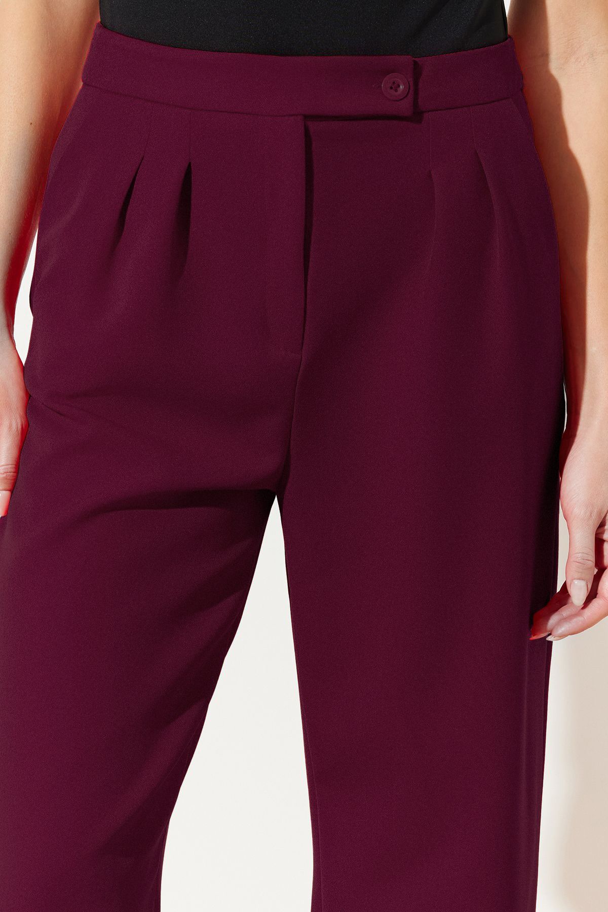 Trendyol Collection-Weinrote Hose aus gewebtem Stoff mit weitem Bein und weitem Bein TWOAW22PL0066 6