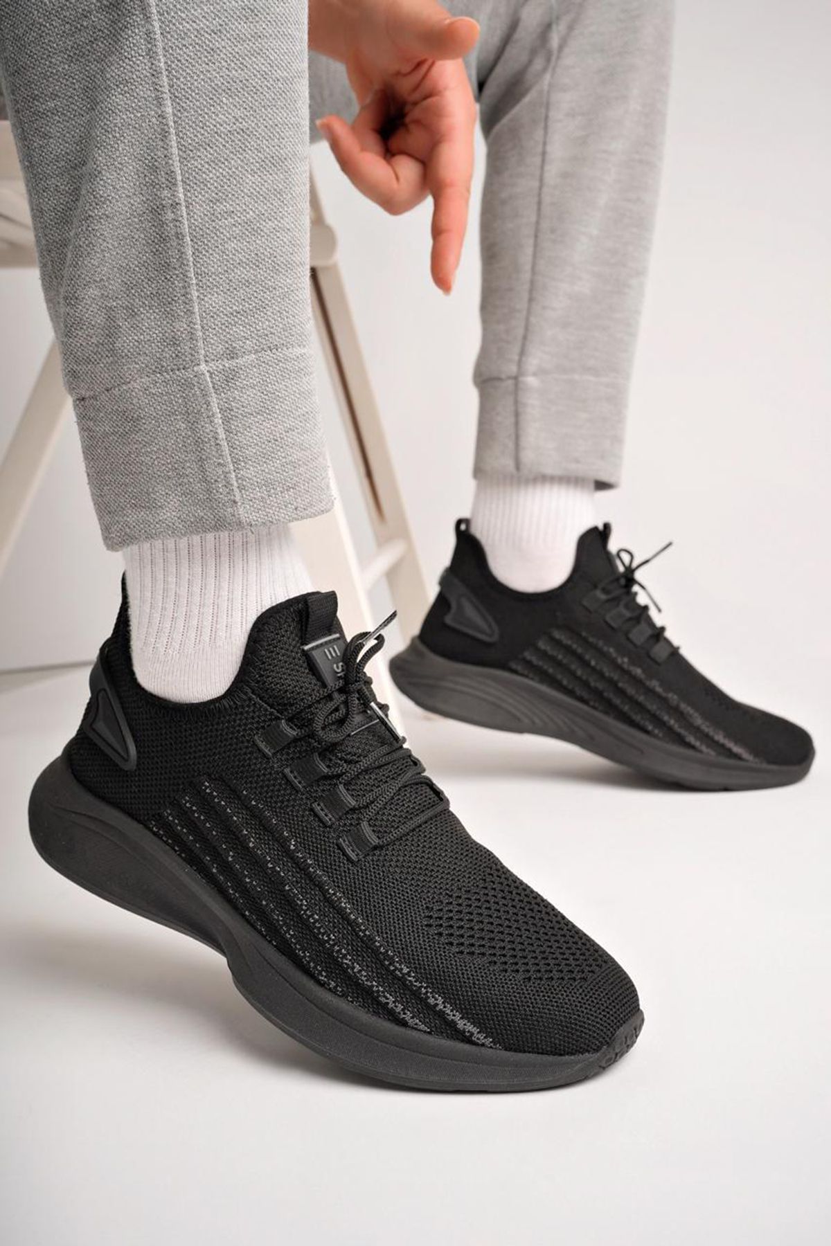 Black Men Sports Shoes Styles Prices Trendyol