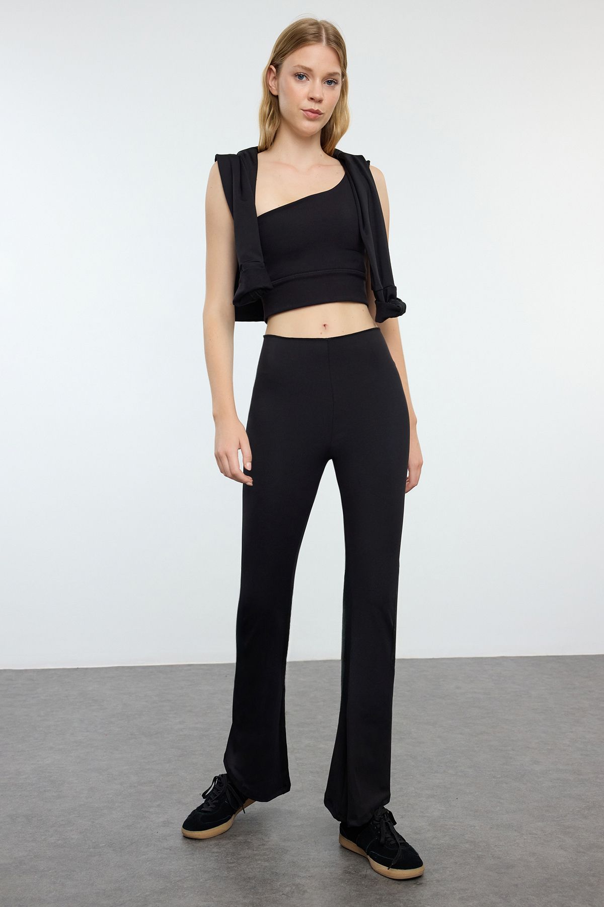 Trendyol Collection-SPanish Leg Yoga Knitted Sports Leggings - Waist Slimming, Black THMAW25TY00017 3