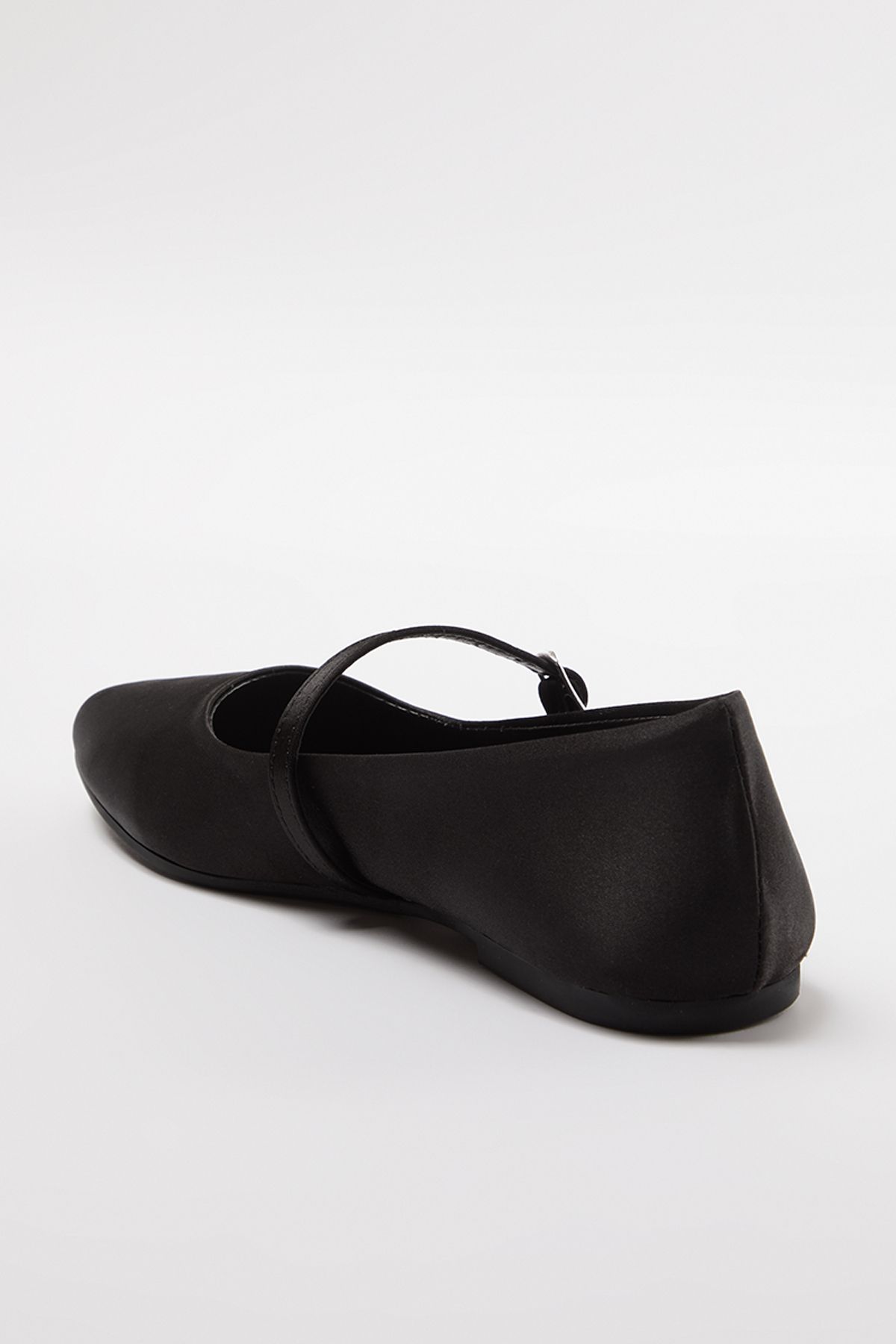 trendyol-shoes-womens-ballet-flats