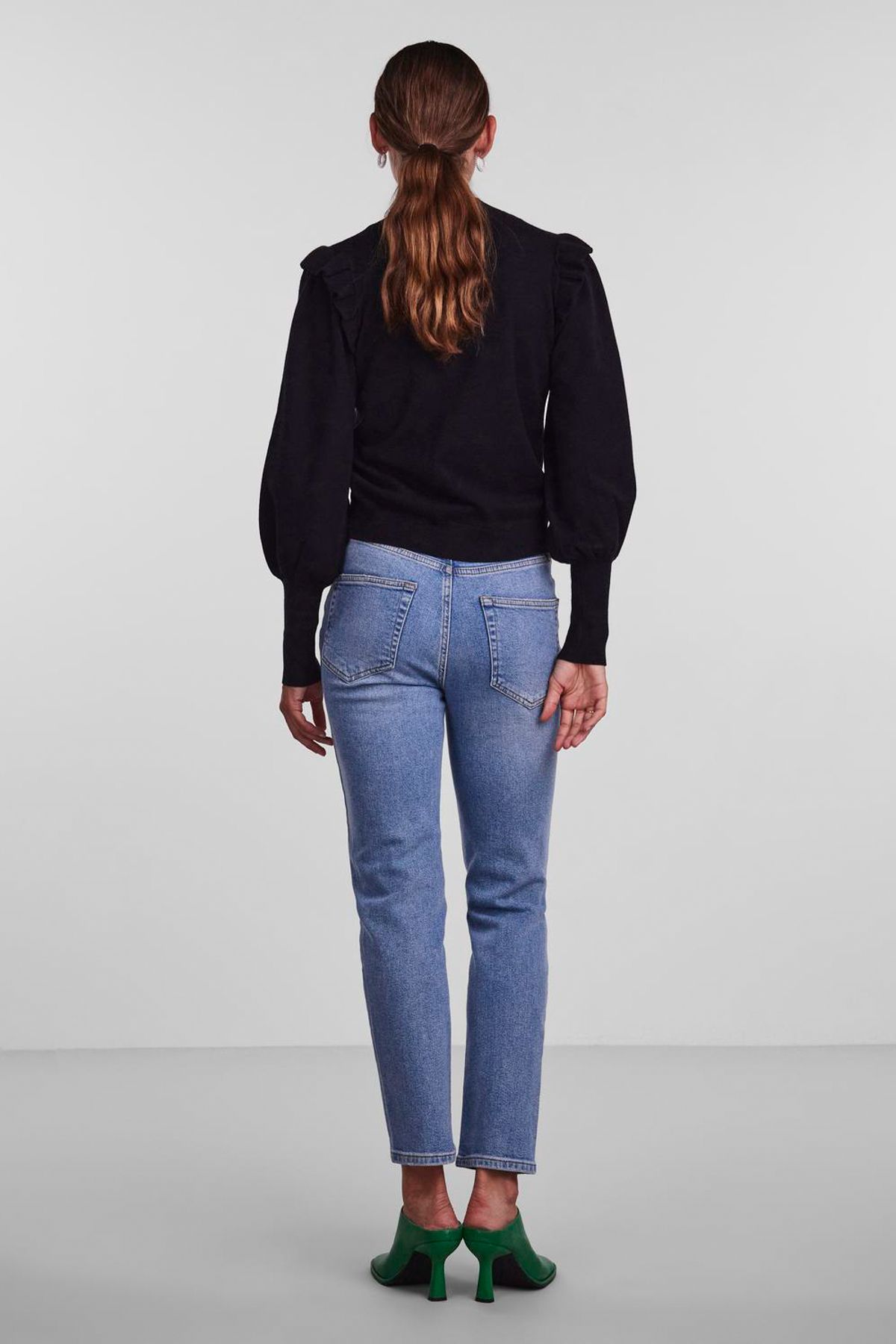 complete the look image