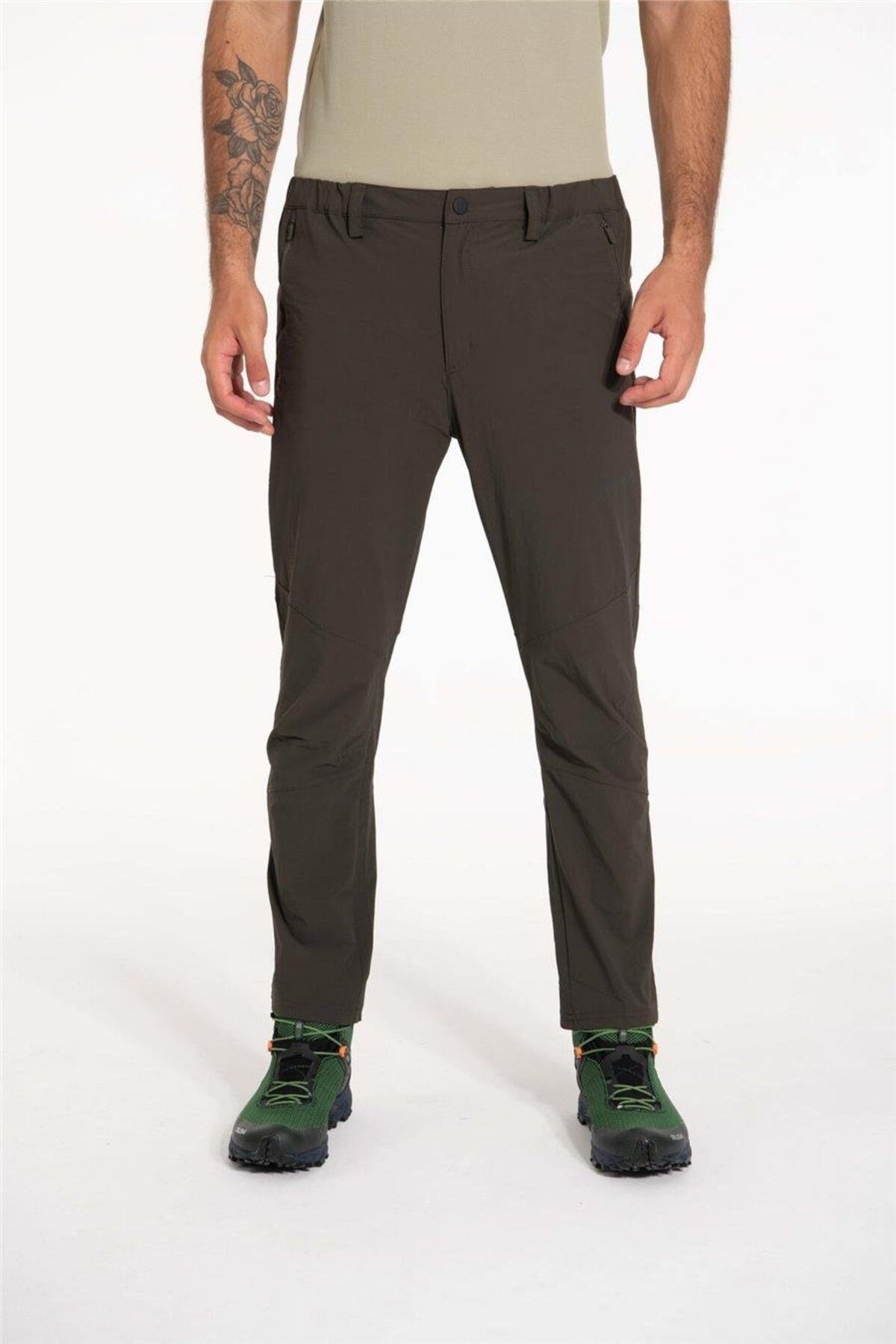 complete the look image