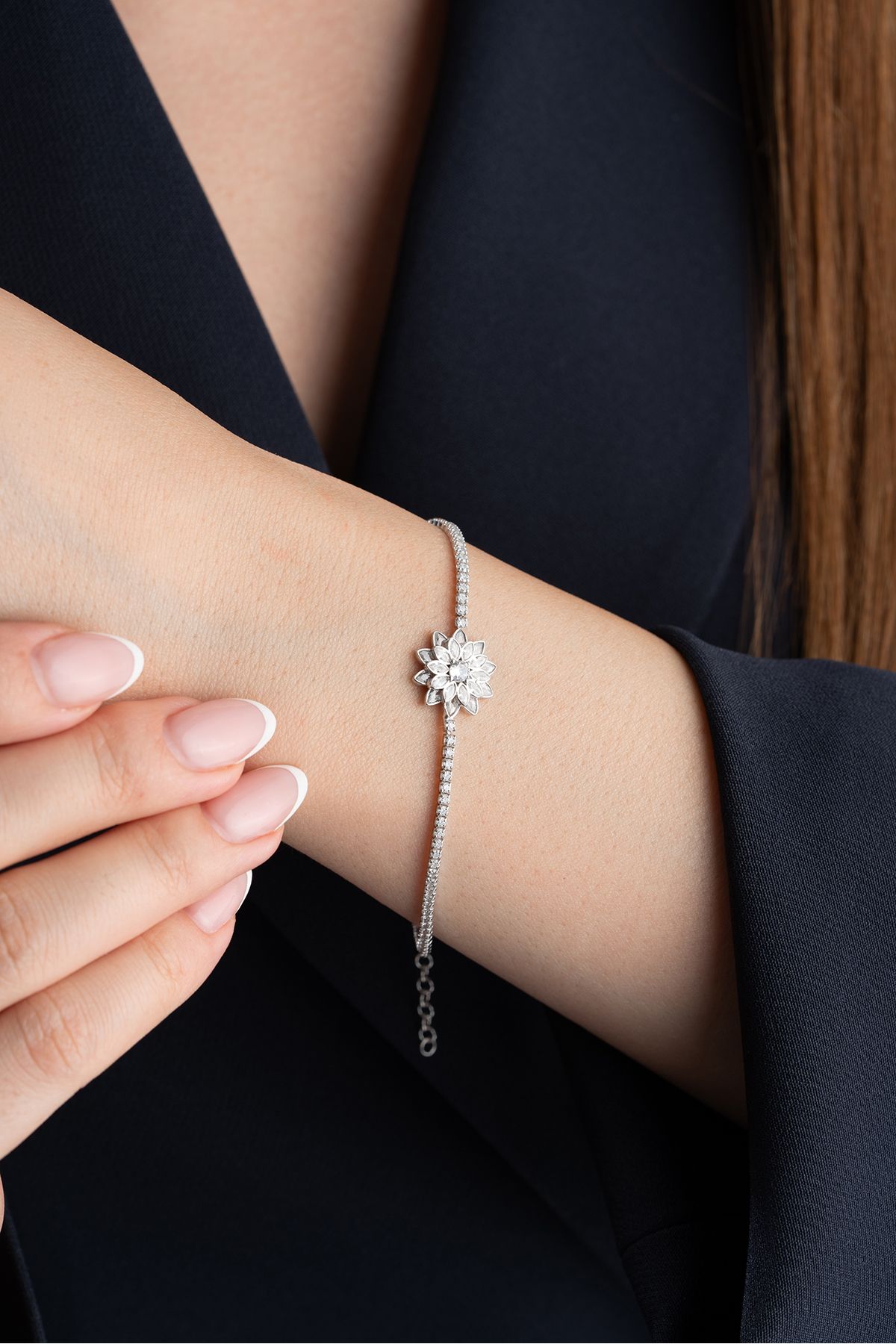 Silvano Jewelry 925 Ayar Gumu Beyaz Ta l Lotus Su Yolu Bileklik Fiyat Yorumlar Trendyol