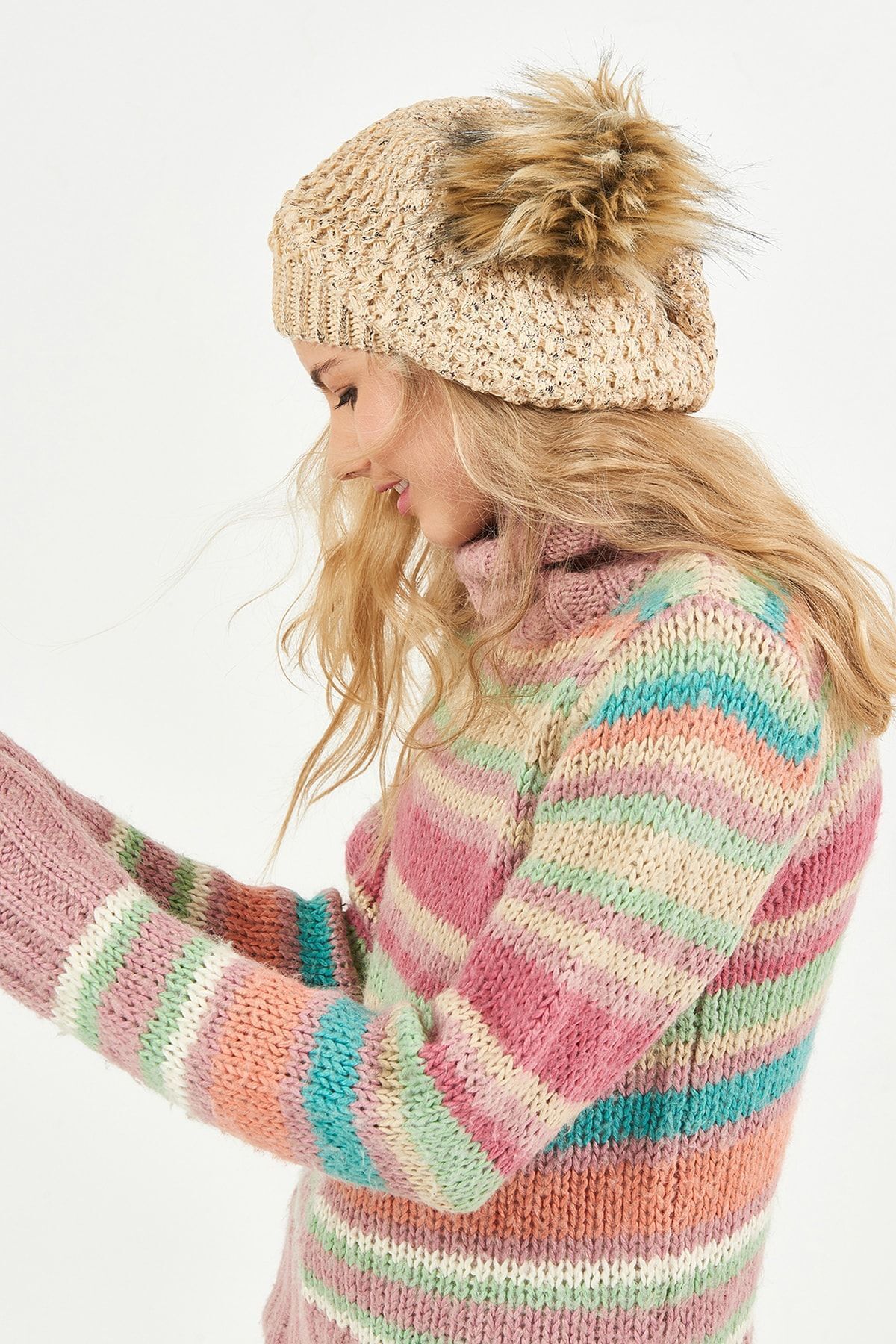 POSUSS-Glittery Pompom Acrylic Women's Beanie Beige/copper - Ps344 3