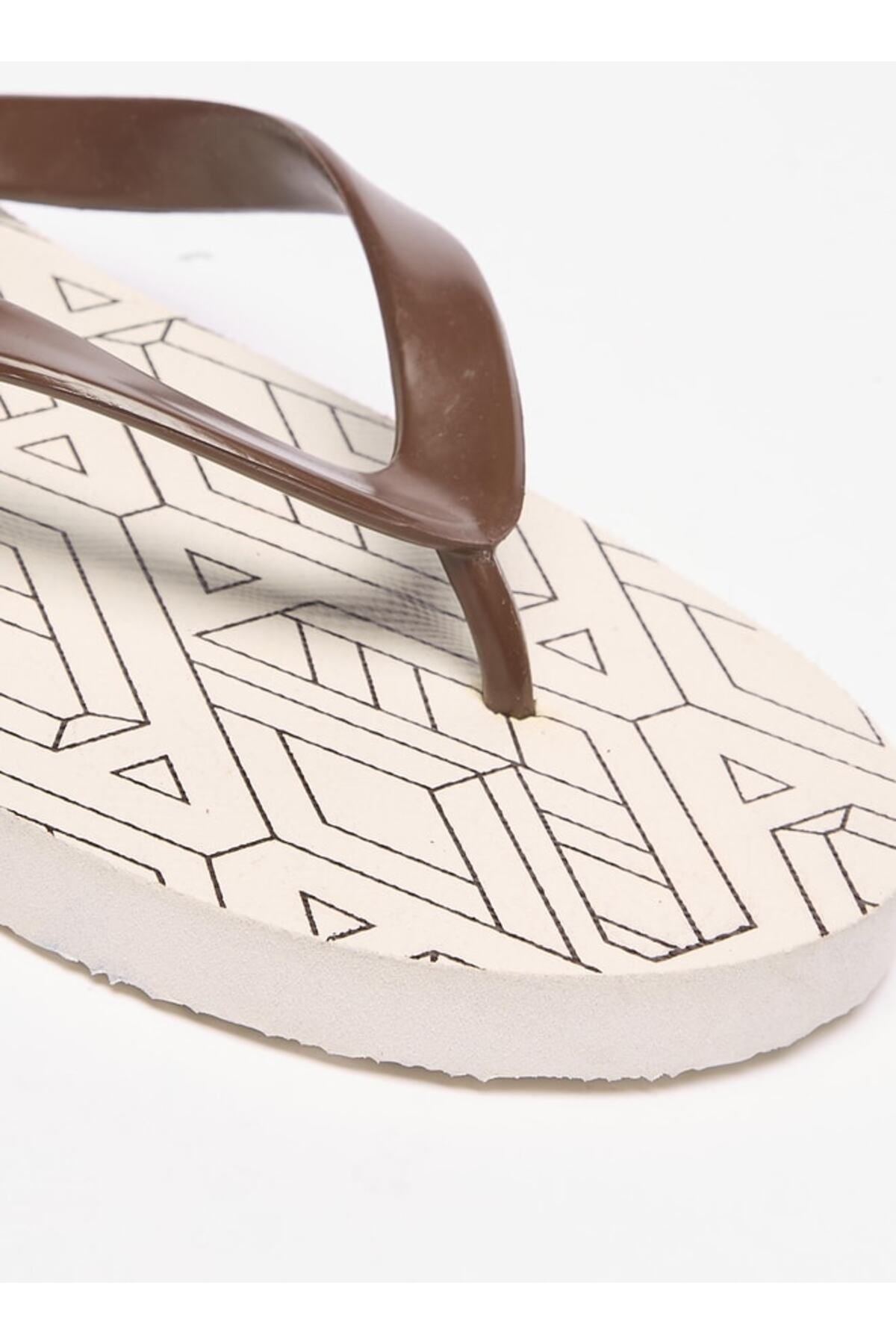 LBL by Shoexpress-Geometric Print Flip Flops 5