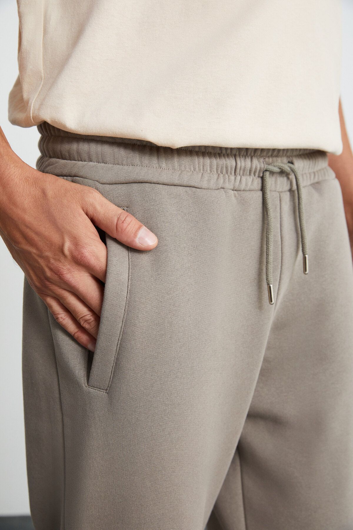 GRIMELANGE-WENDER Beige Herren-Jogginghose – 100 % Bio-Baumwolle, 3 Fäden, elastische Taille ohne Raster 3