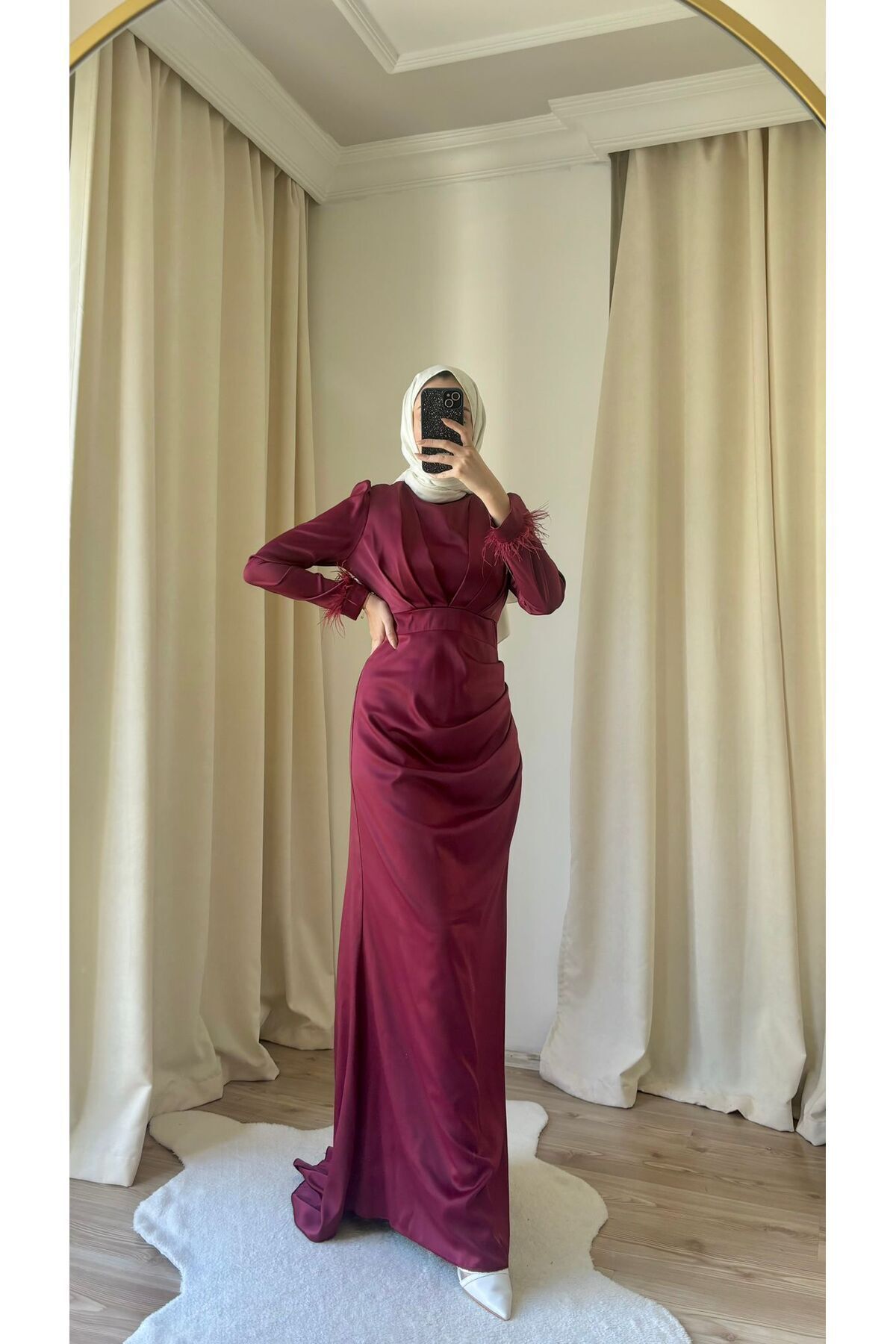 modasusev Kolları Püsküllü Kuyruklu Saten Tesettür Abiye