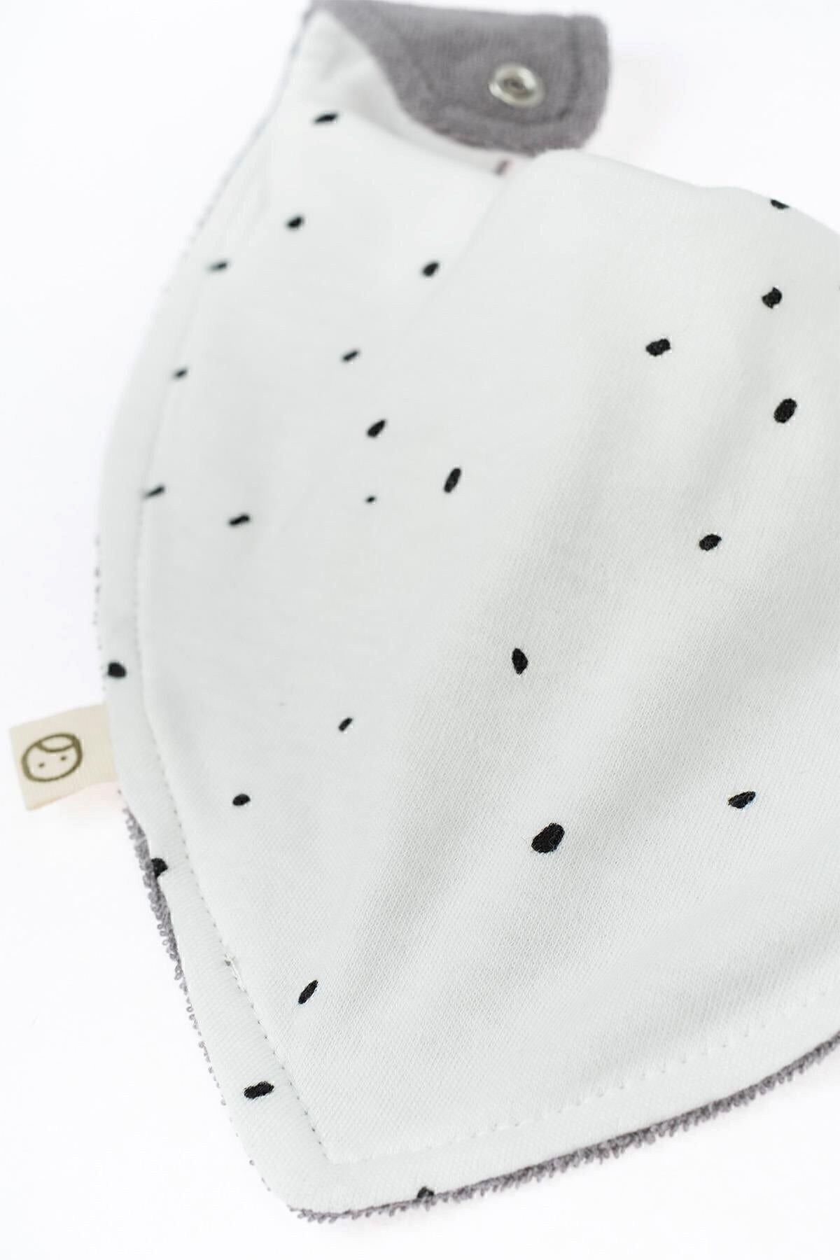 Little Gusto Sıvı Geçirmez Fular Önlük Cosmos Beyaz Organik Pamuk fotoğrafı 4 (önizleme)