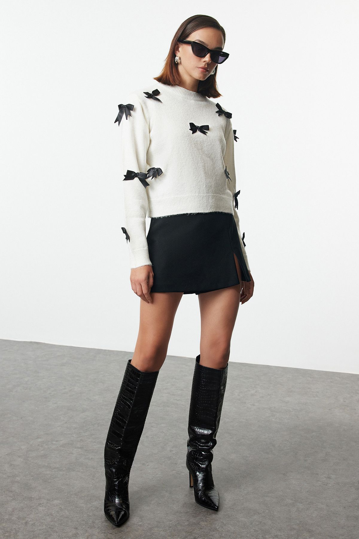 complete the look image