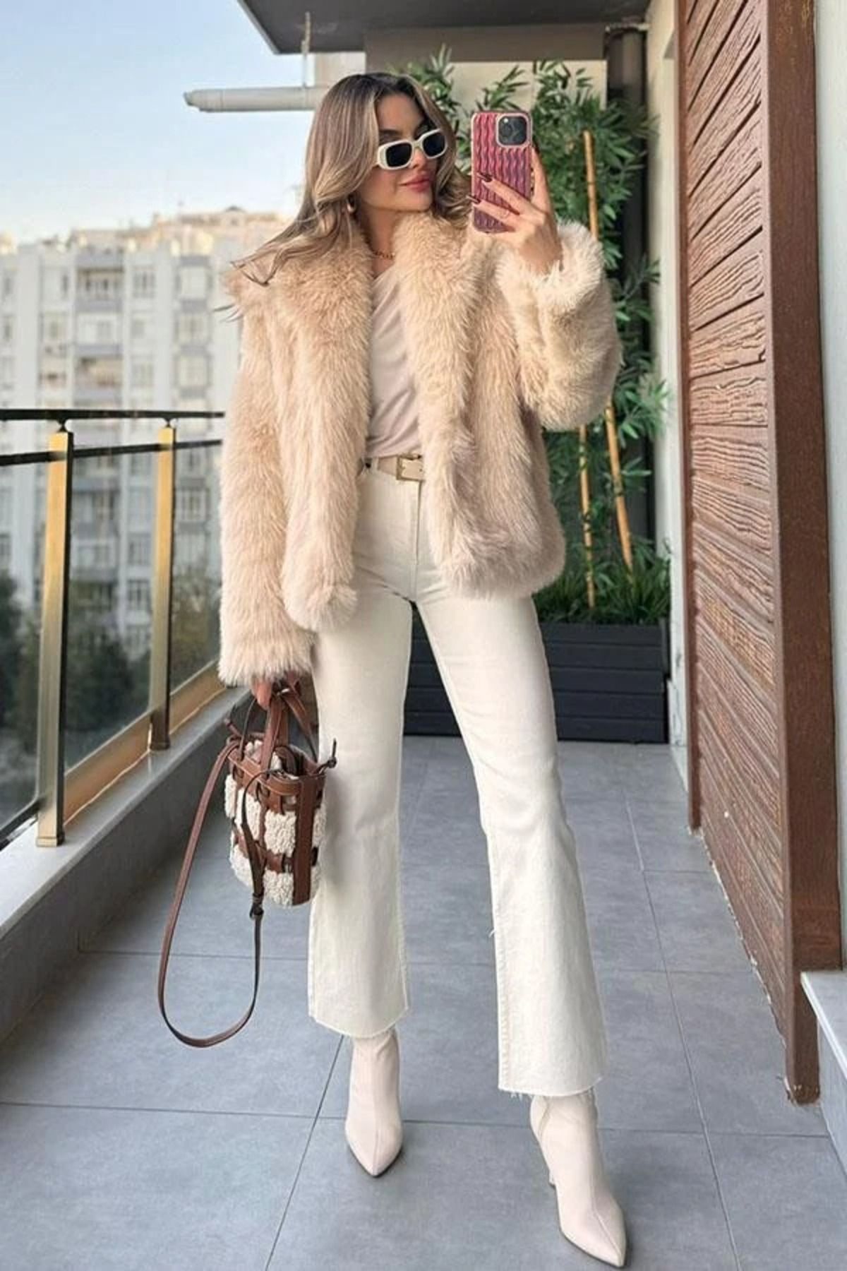 https://cdn.dsmcdn.com/ty1512/product/media/images/prod/QC/20240829/15/25c90790-6ea6-3b70-9086-5e8a73a06ba5/1_org_zoom.jpg
