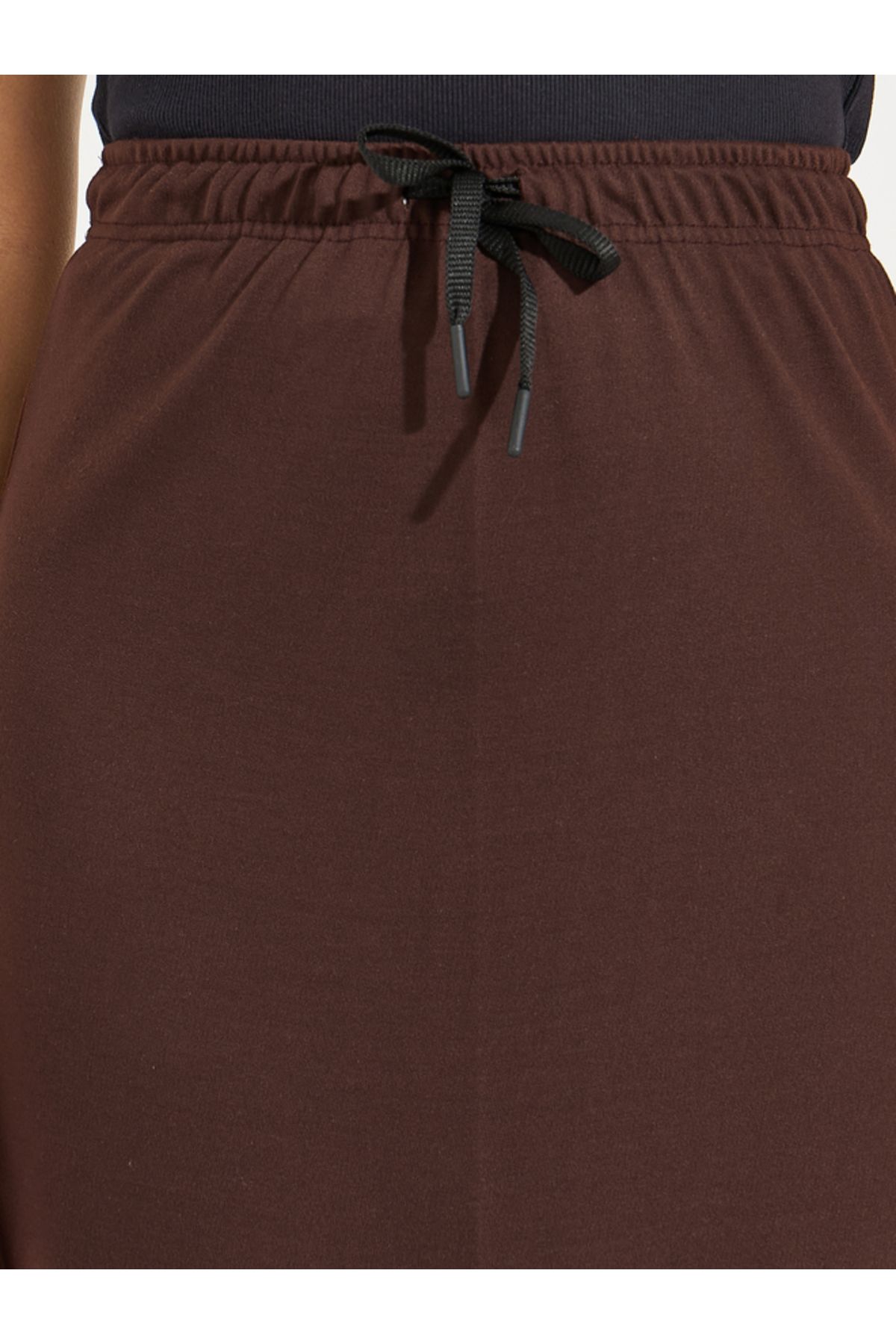 Styli-Basic Knit Midi Skirt with Drawstring 3