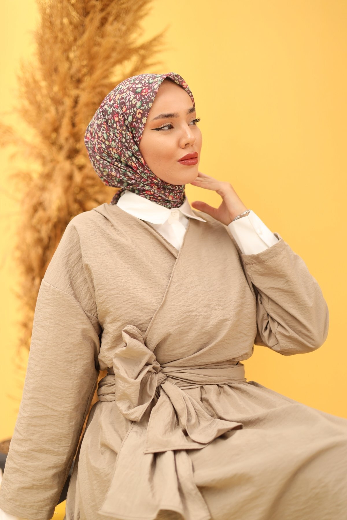 Carnation Pattern Soft Cotton Scarf