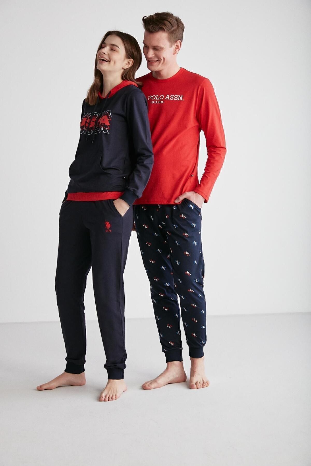 ست پیژامه قرمز مردانه پایه. POLO ASSN. لباس خواب یقه گرد 024K.1.Z.8ET7.A.G3RP5 U.S. Polo Assn.