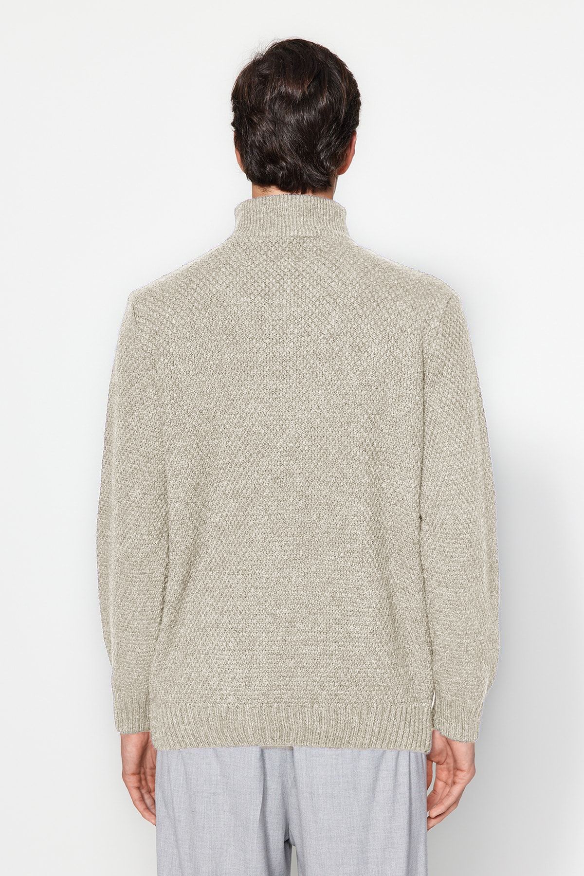 Trendyol Collection-Ecru Regular Half Rollkragenpullover aus Haarstrick TMNAW24KZ00047 13