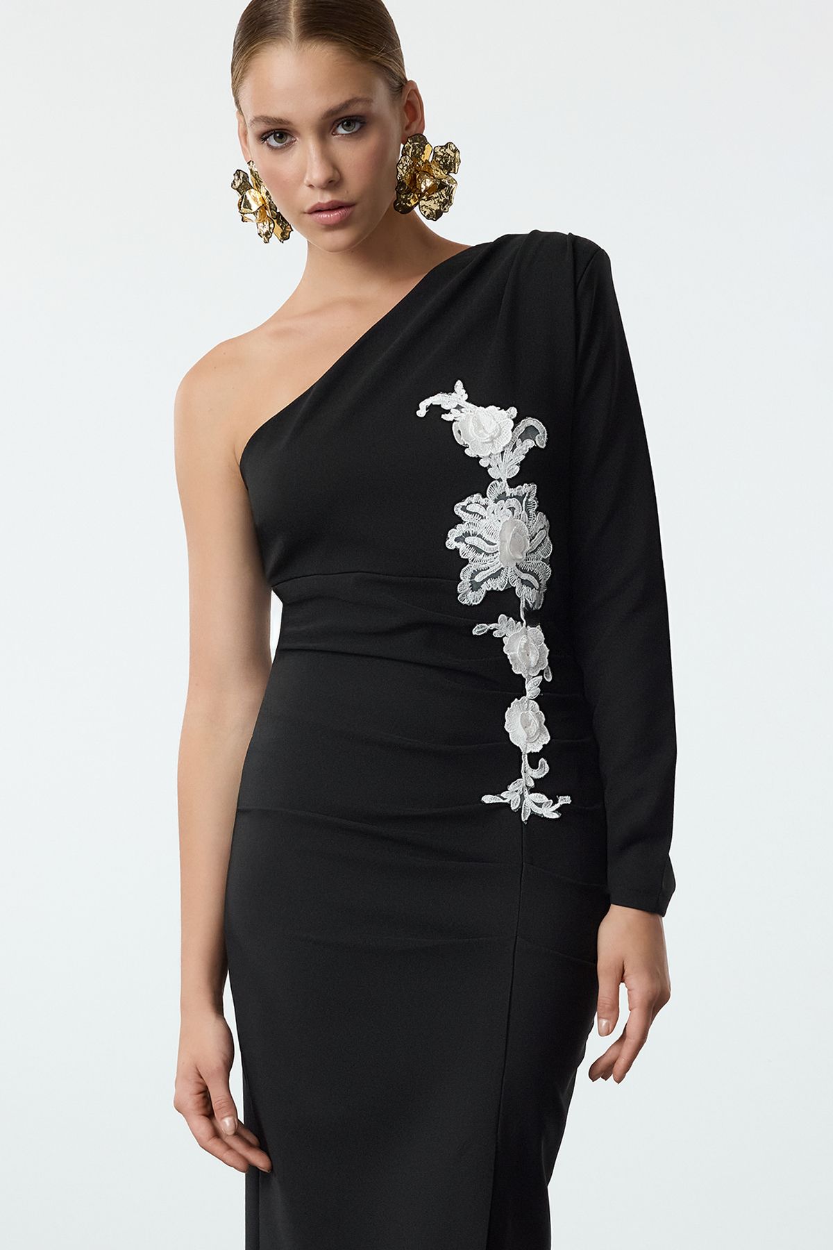 Trendyol Collection-Black One Sleeve Midi Evening Dress - Night Graduation Dress with Embroidery Details 2