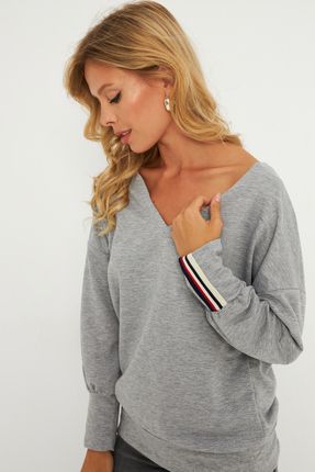 Cool & Sexy Kadın Gri Şerit Detaylı V Yaka Sweatshirt  EY2905