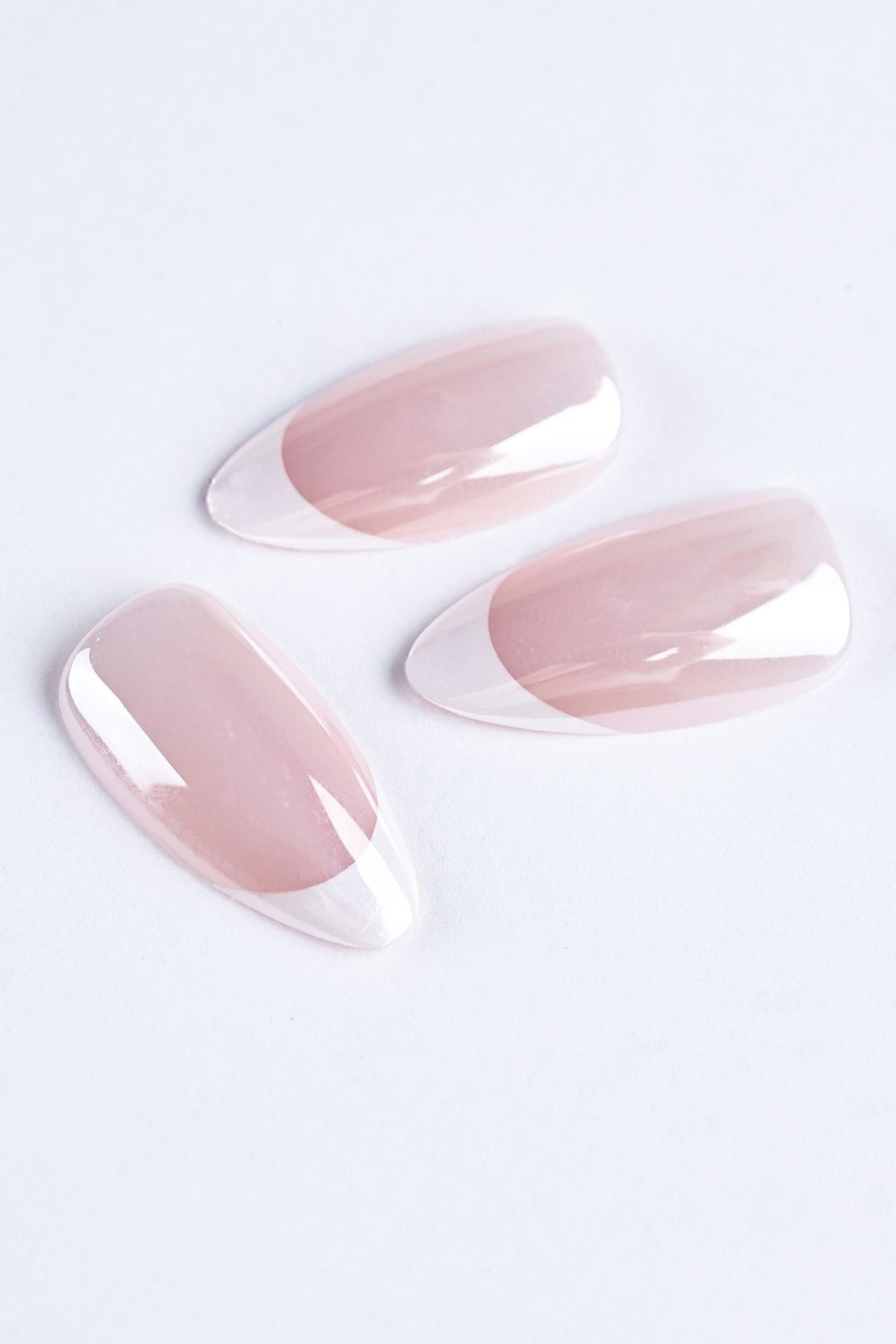 ست ناخن تقلبی و چسب بی ضرر، دونات لعابدار فرانسوی Hailey Bieber POP Beauty