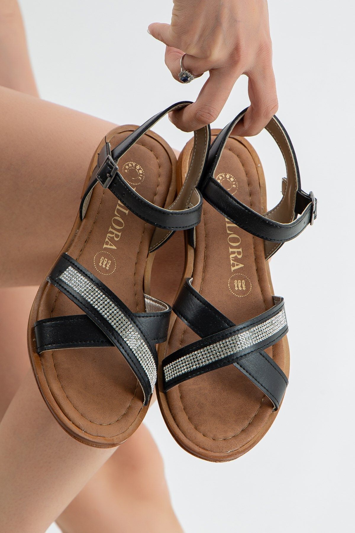 صندل  CAPRAZSNDL01