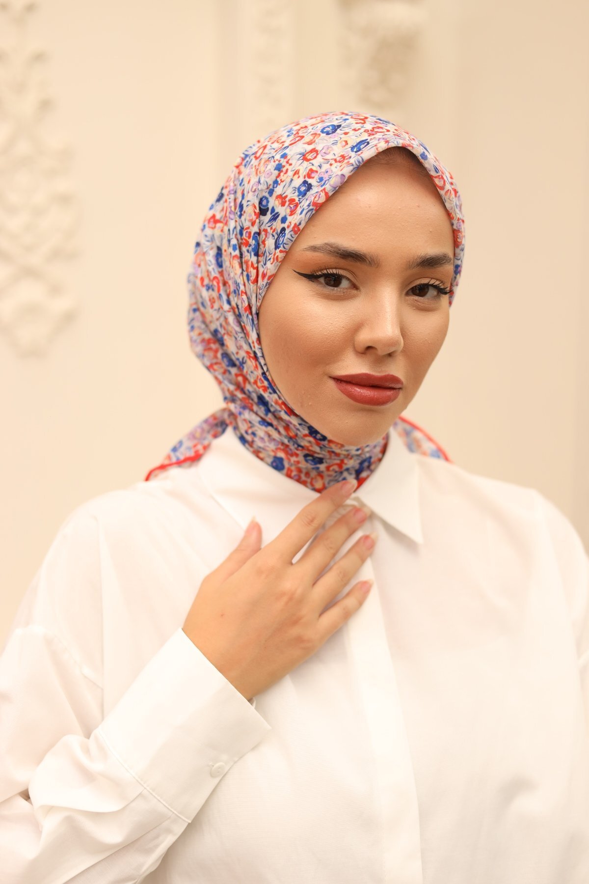 Carnation Pattern Soft Cotton Scarf