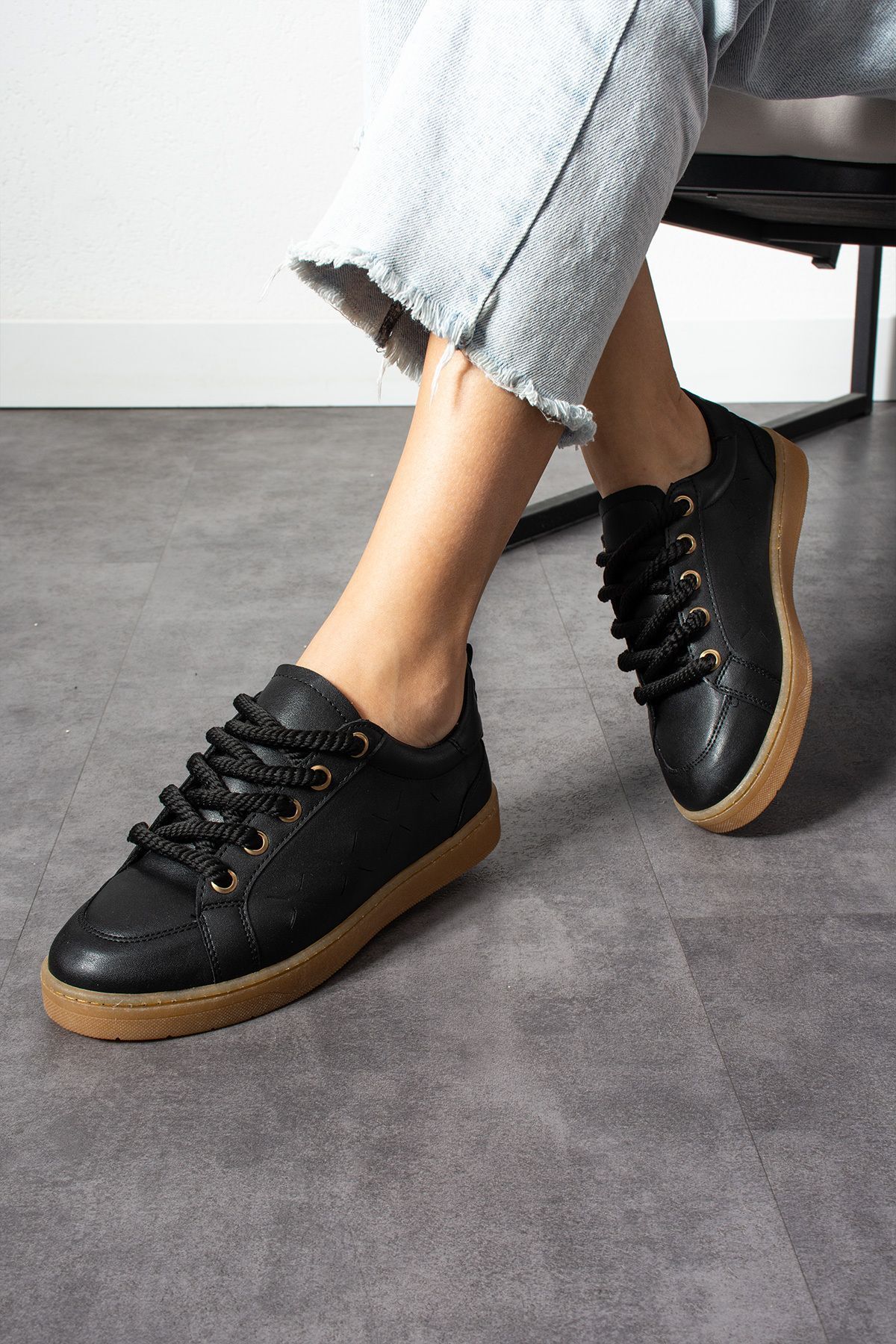 KOTAN-Pantofi de damă negri - Pantofi sport confortabili cu șireturi groase 3