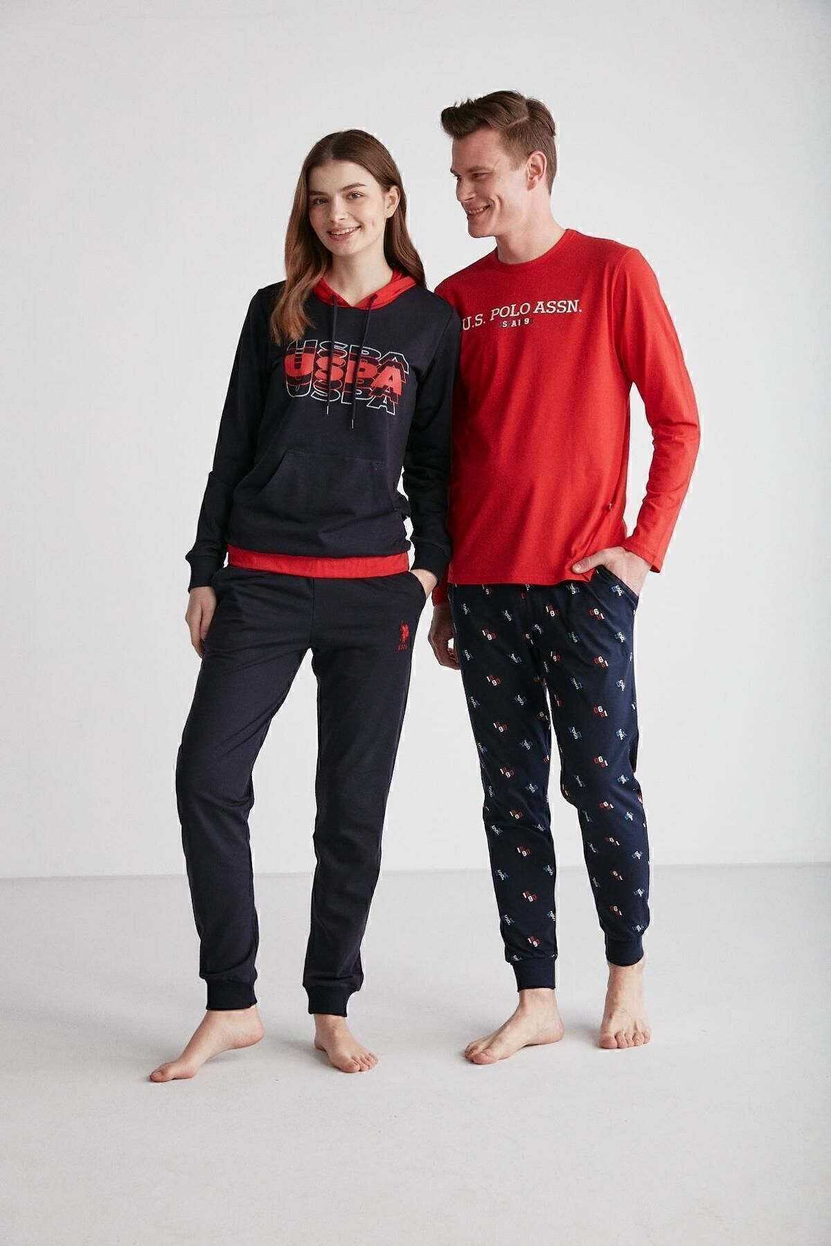 ست پیژامه قرمز مردانه پایه. POLO ASSN. لباس خواب یقه گرد 024K.1.Z.8ET7.A.G3RP5 U.S. Polo Assn.