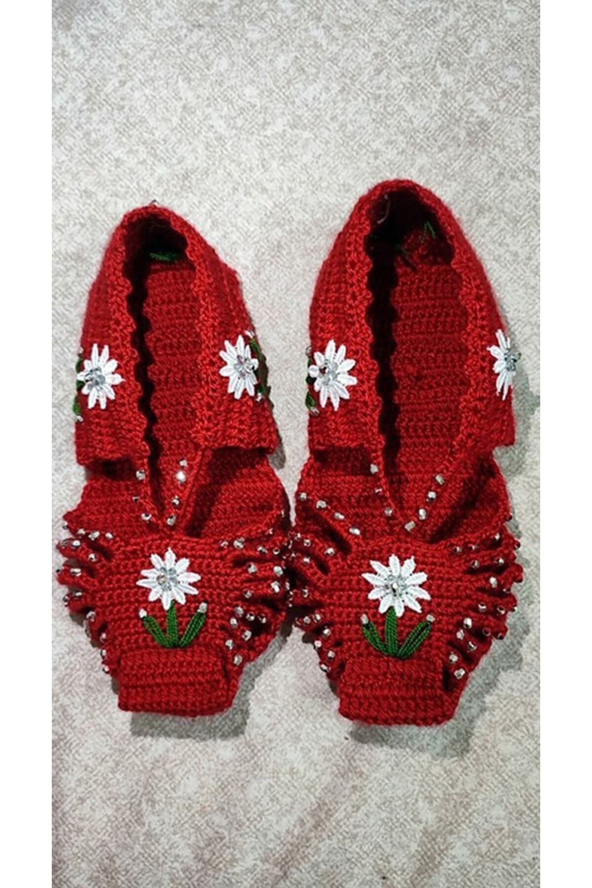 TülaysHandCraft Kırmızı Renk El Örgüsü Boncuklu Patik