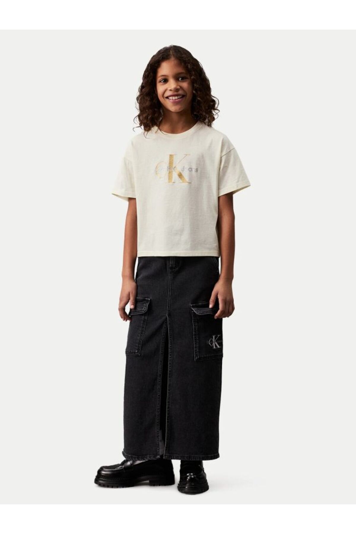 complete the look image