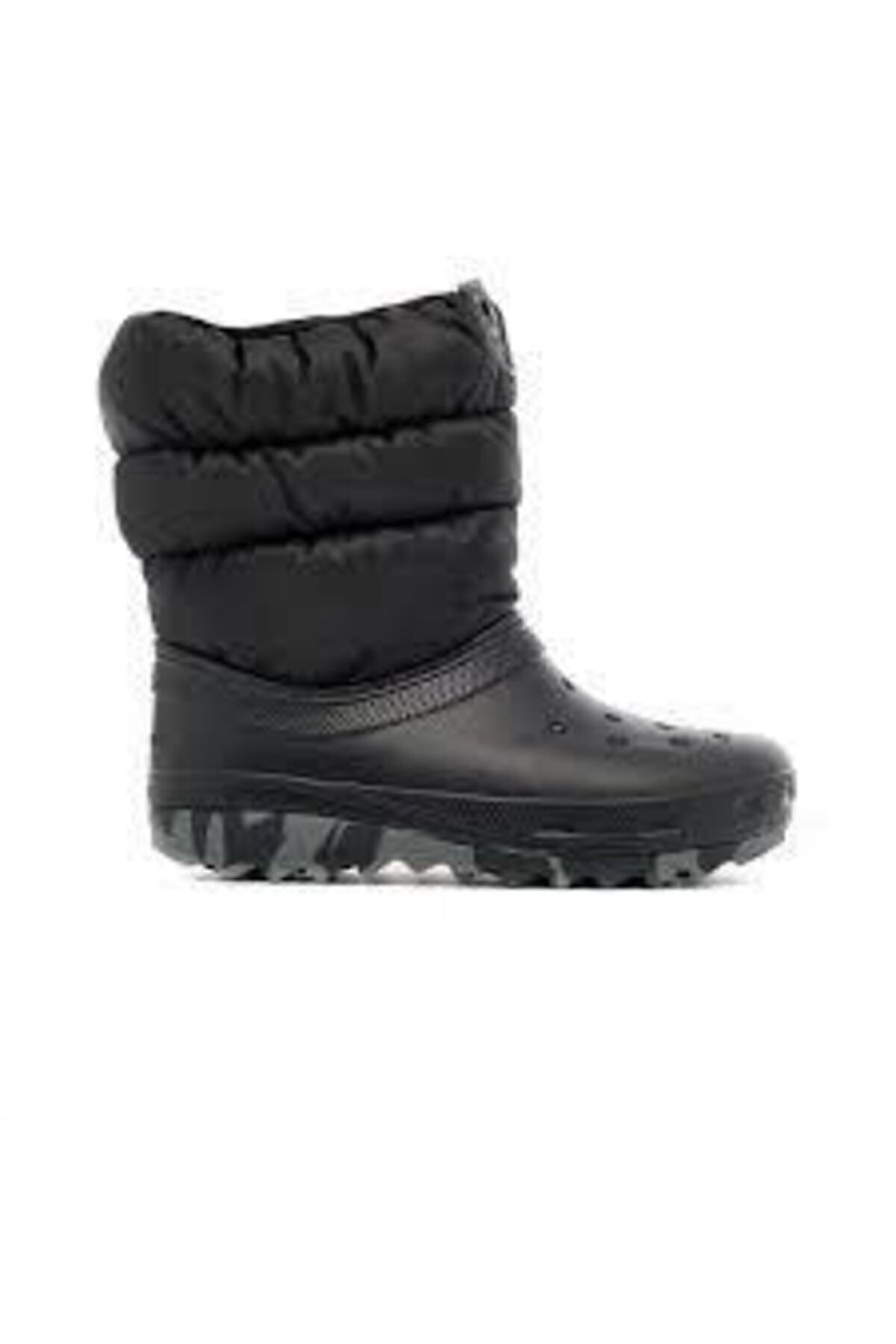 207684-001 چکمه های زمستانی نئو پاف کلاسیک Crocs