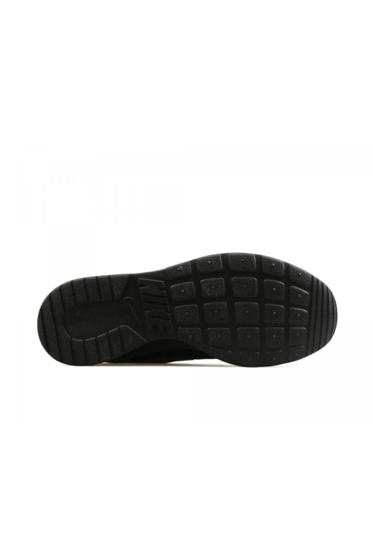 Nike-Women's Black Sports Shoes - 812655-002 5
