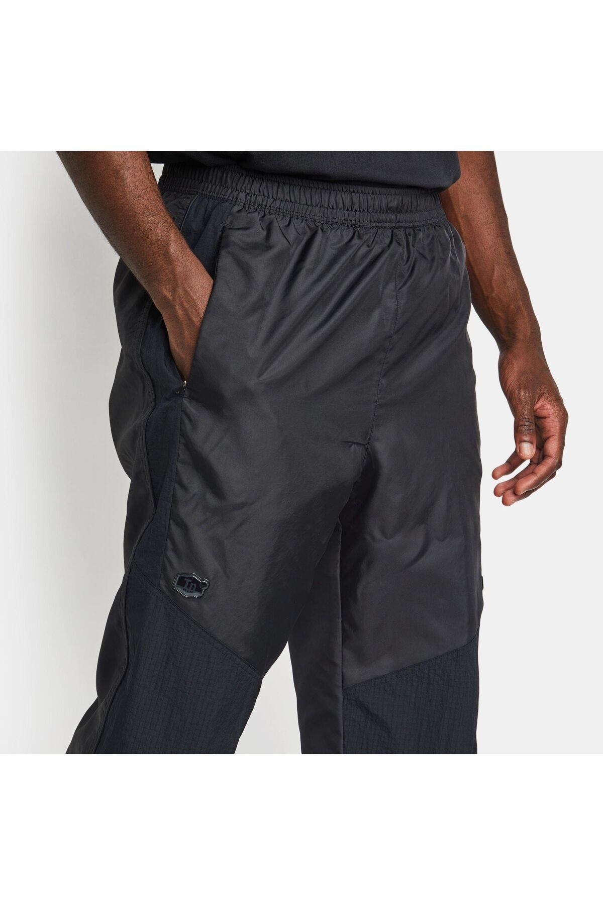 Nike sportswear woven trousers outlet